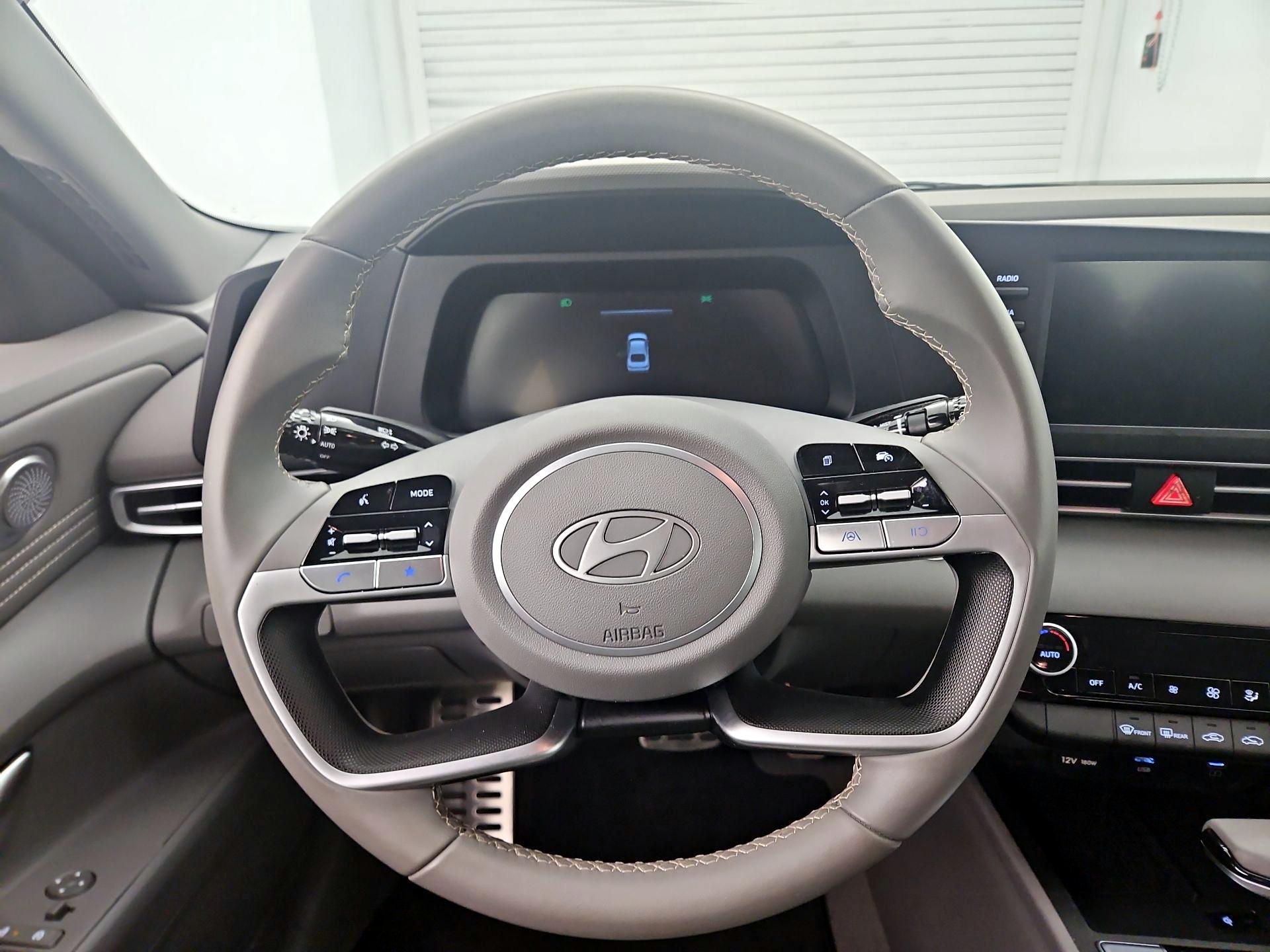 Thumbnail: 2025 Hyundai Elantra - 10