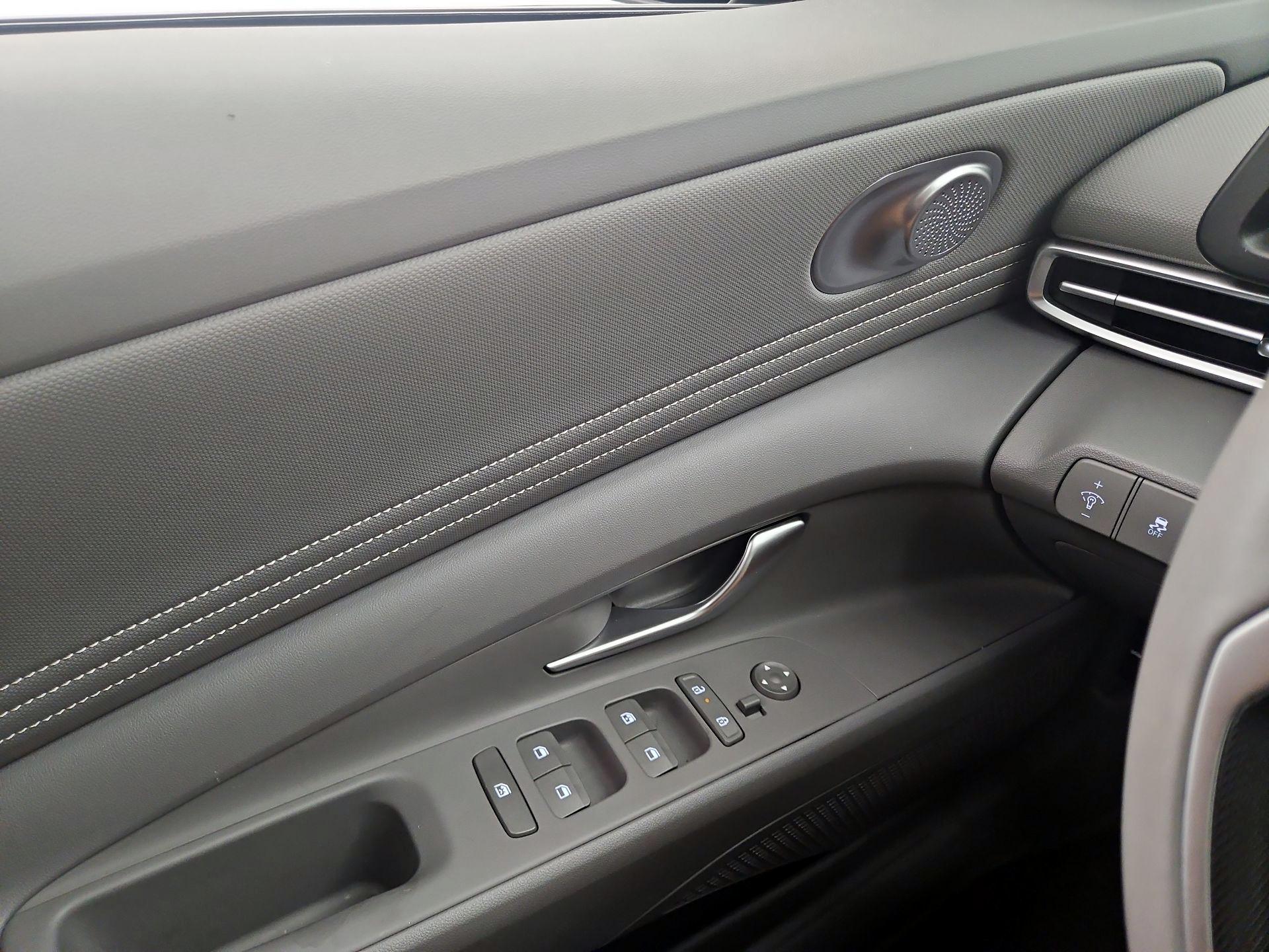 Thumbnail: 2025 Hyundai Elantra - 12