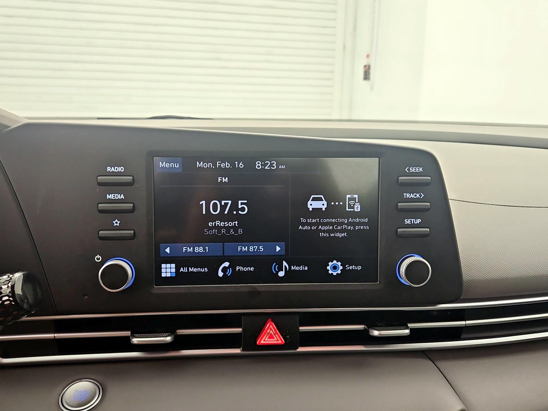 Thumbnail: 2025 Hyundai Elantra - 15