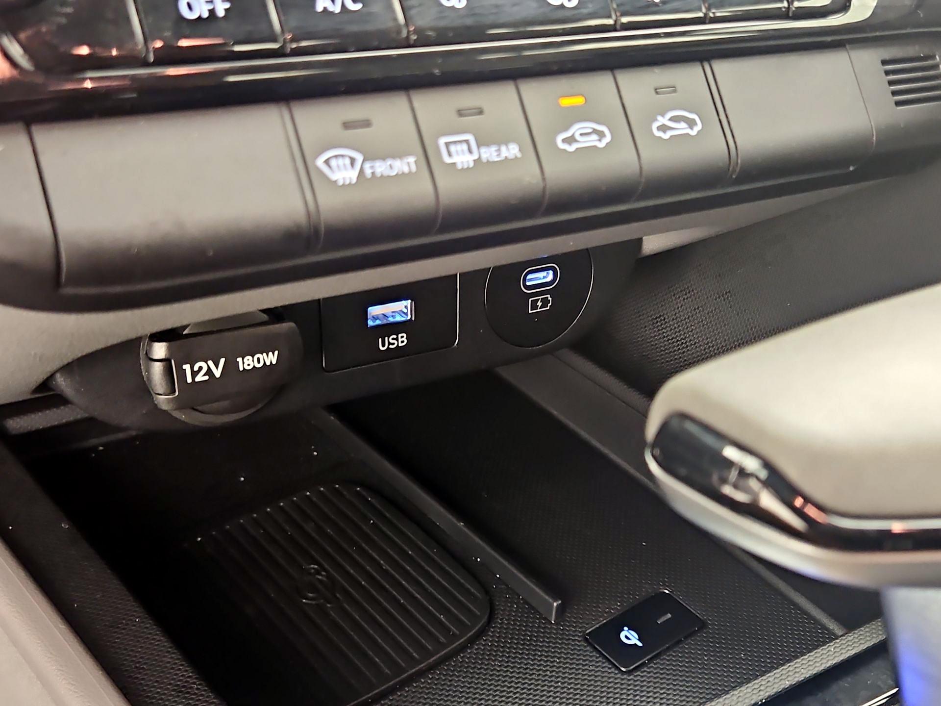 Thumbnail: 2025 Hyundai Elantra - 18