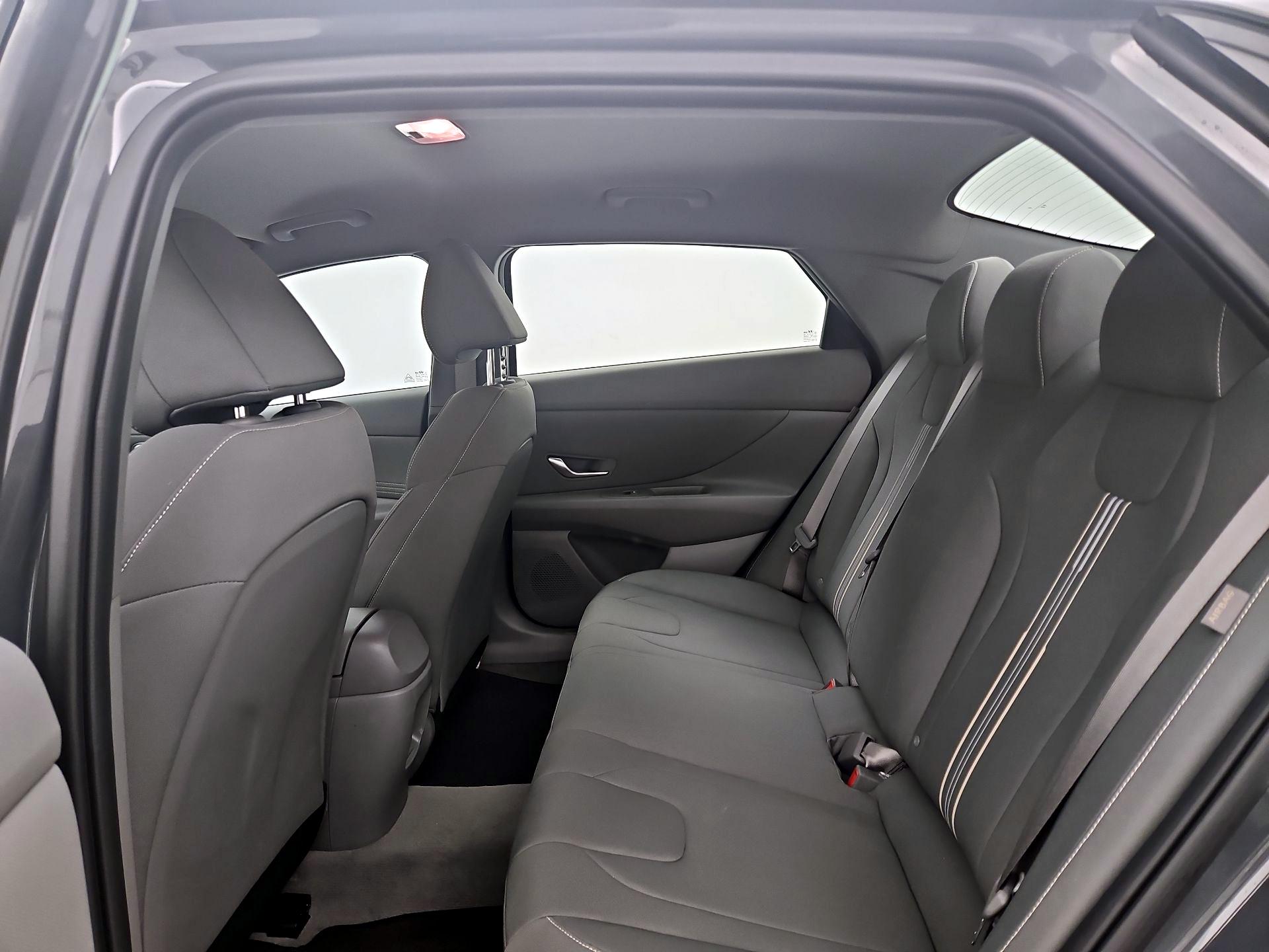 Thumbnail: 2025 Hyundai Elantra - 19