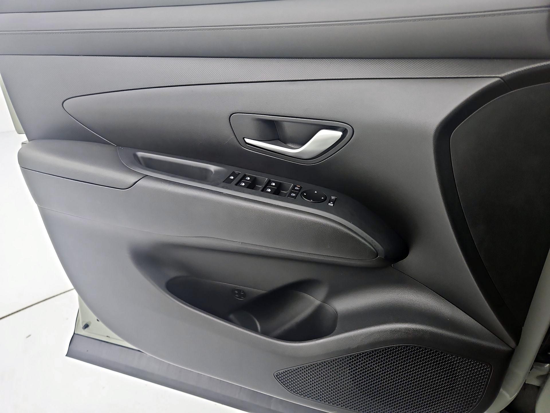 Thumbnail: 2025 Hyundai Santa Cruz - 12