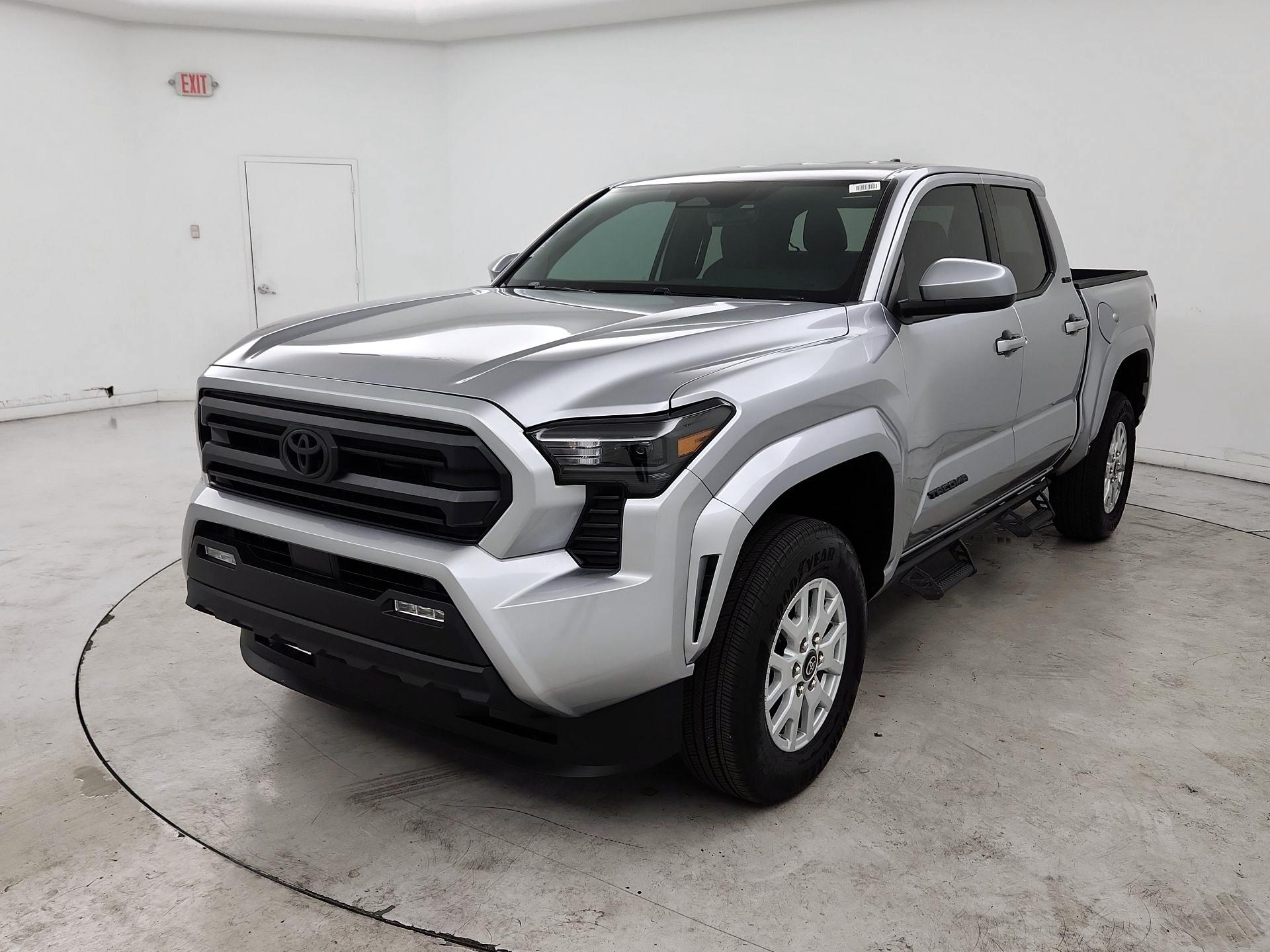 Thumbnail: 2025 Toyota Tacoma - 3