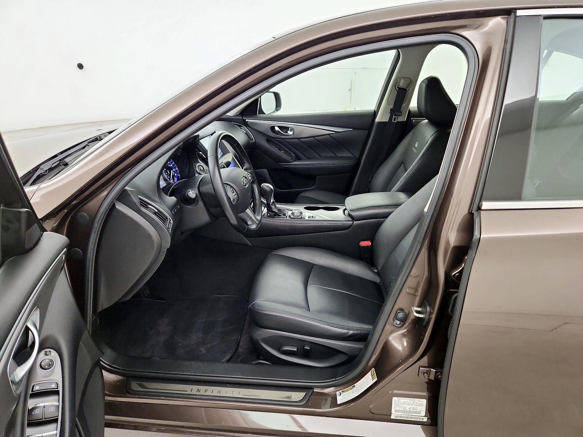 Thumbnail: 2014 INFINITI Q50 - 9