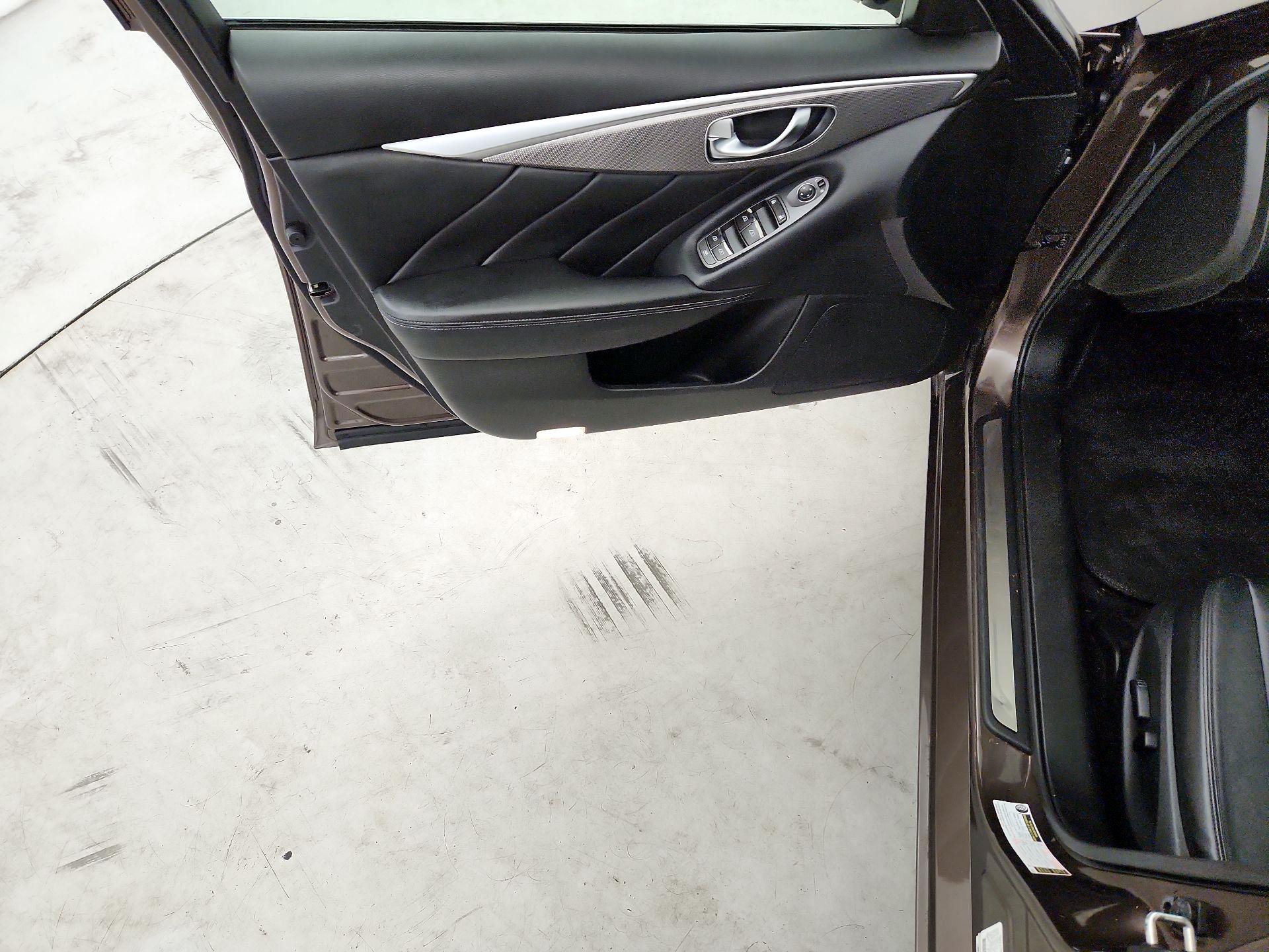 Thumbnail: 2014 INFINITI Q50 - 10