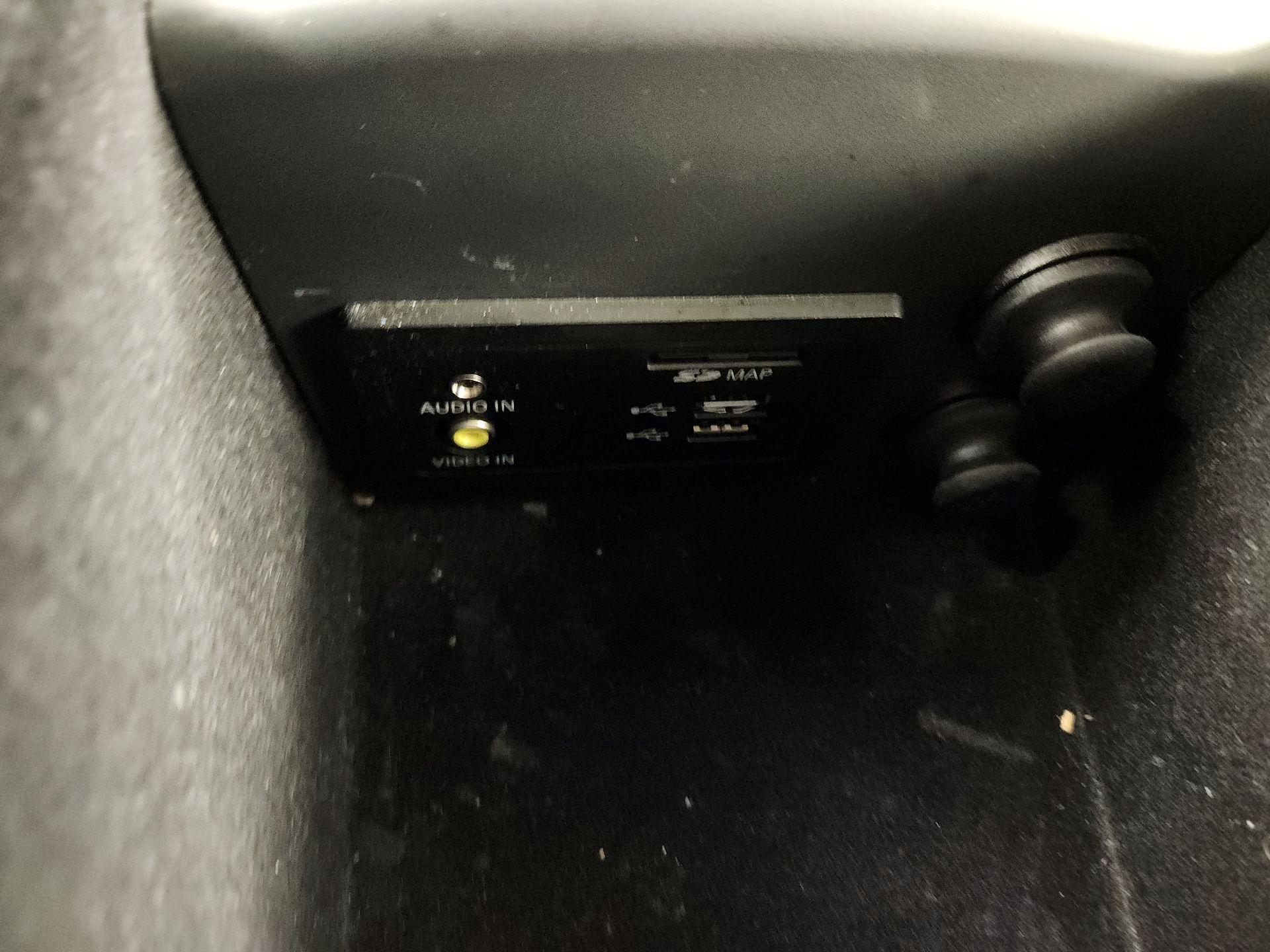 Thumbnail: 2014 INFINITI Q50 - 17