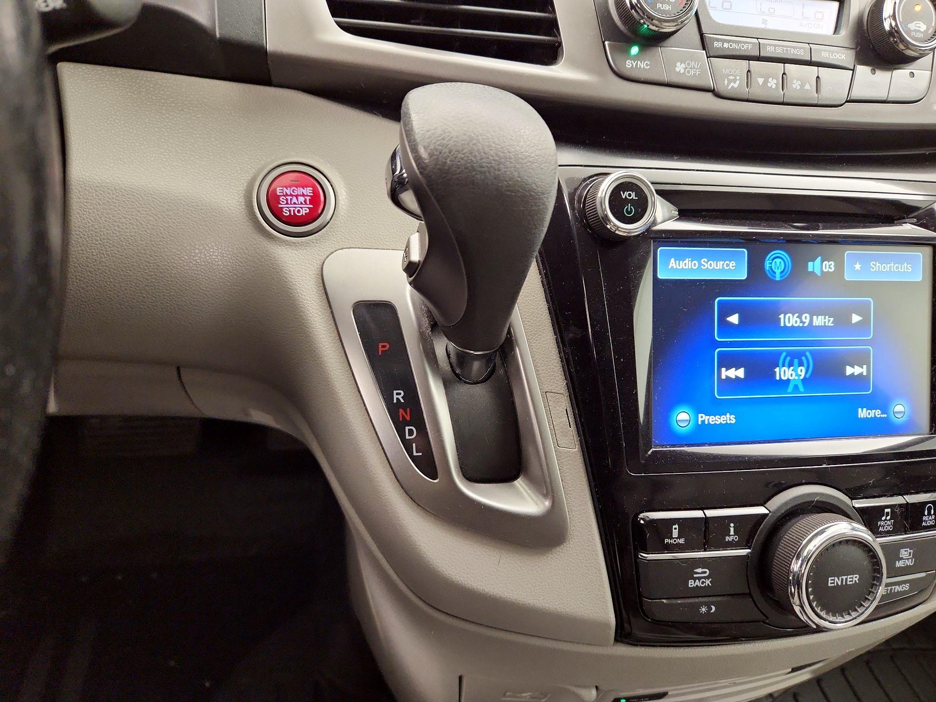 Thumbnail: 2016 Honda Odyssey - 17