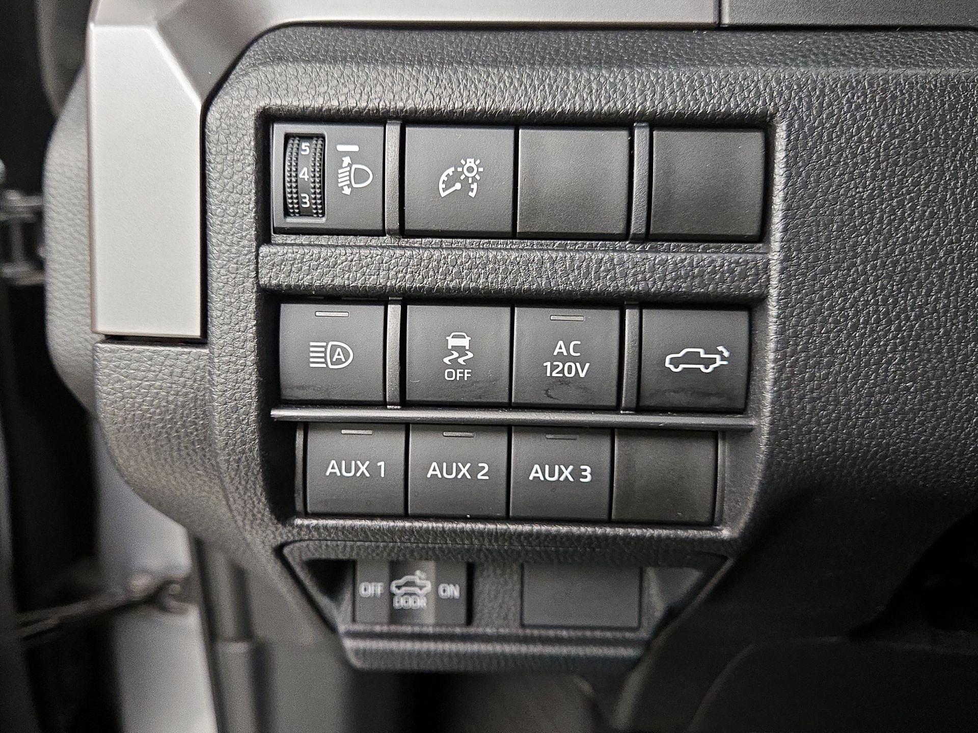 Thumbnail: 2024 Toyota Tacoma - 13