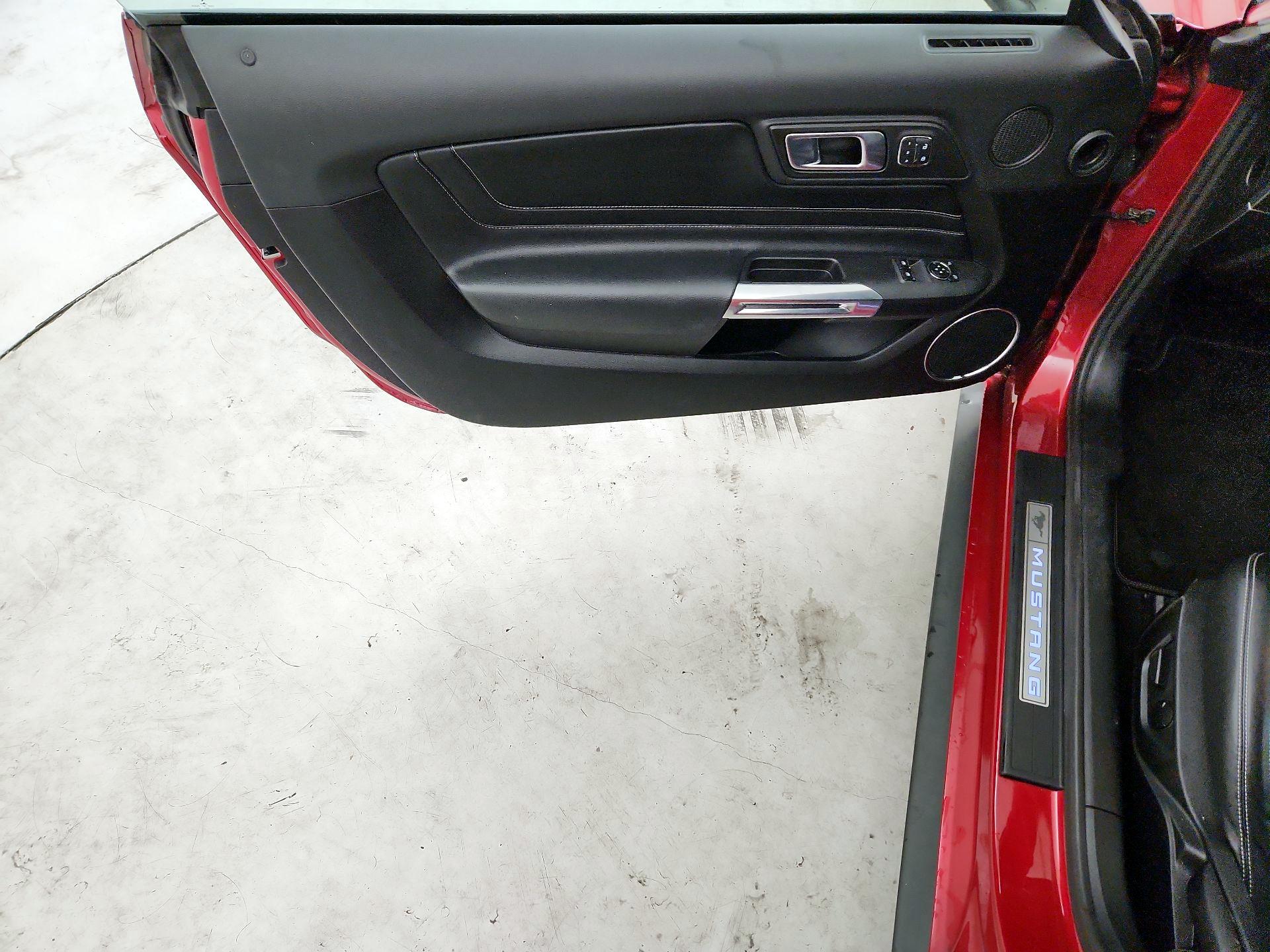 Thumbnail: 2022 Ford Mustang - 10