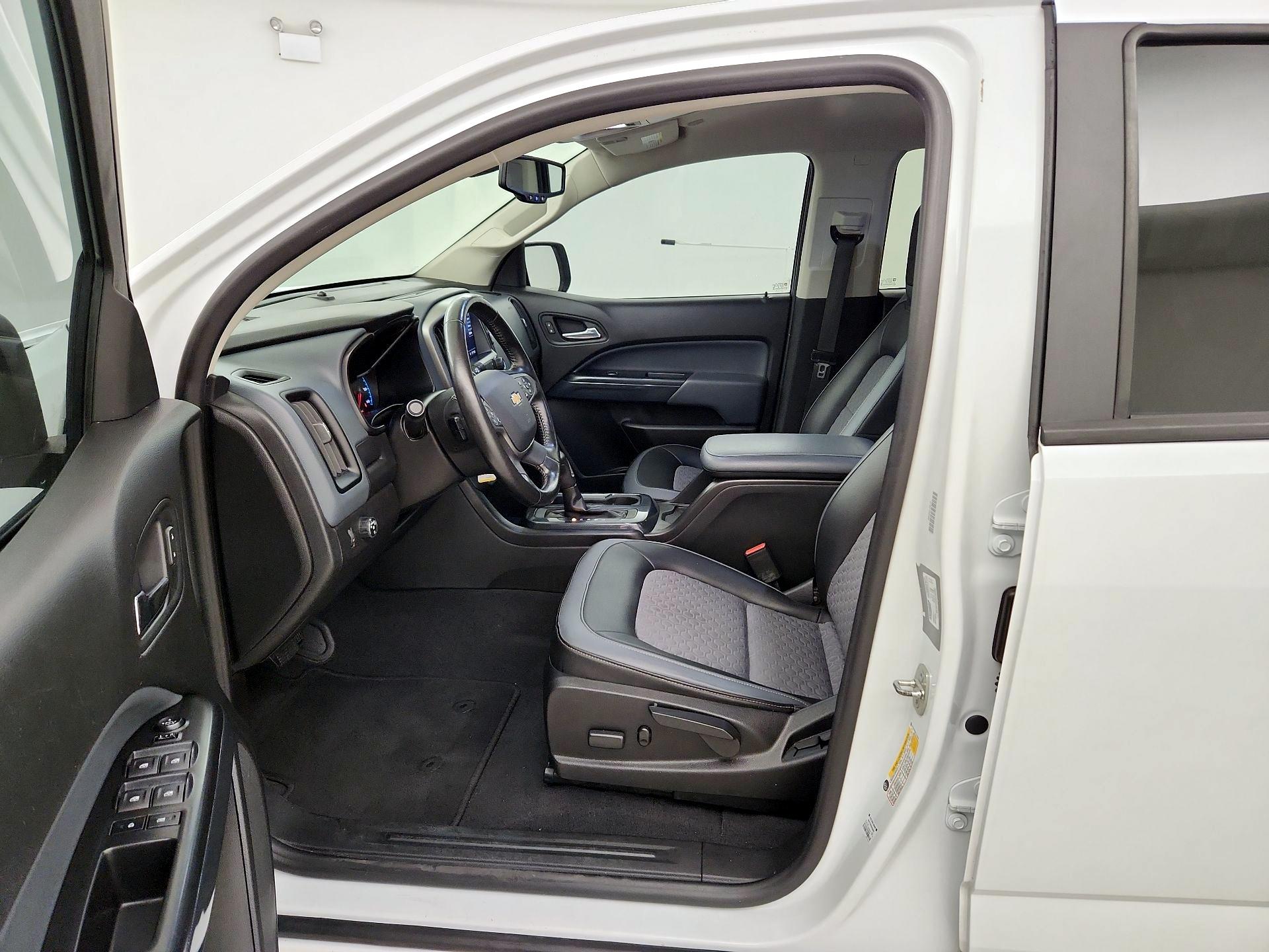 Thumbnail: 2020 Chevrolet Colorado - 9