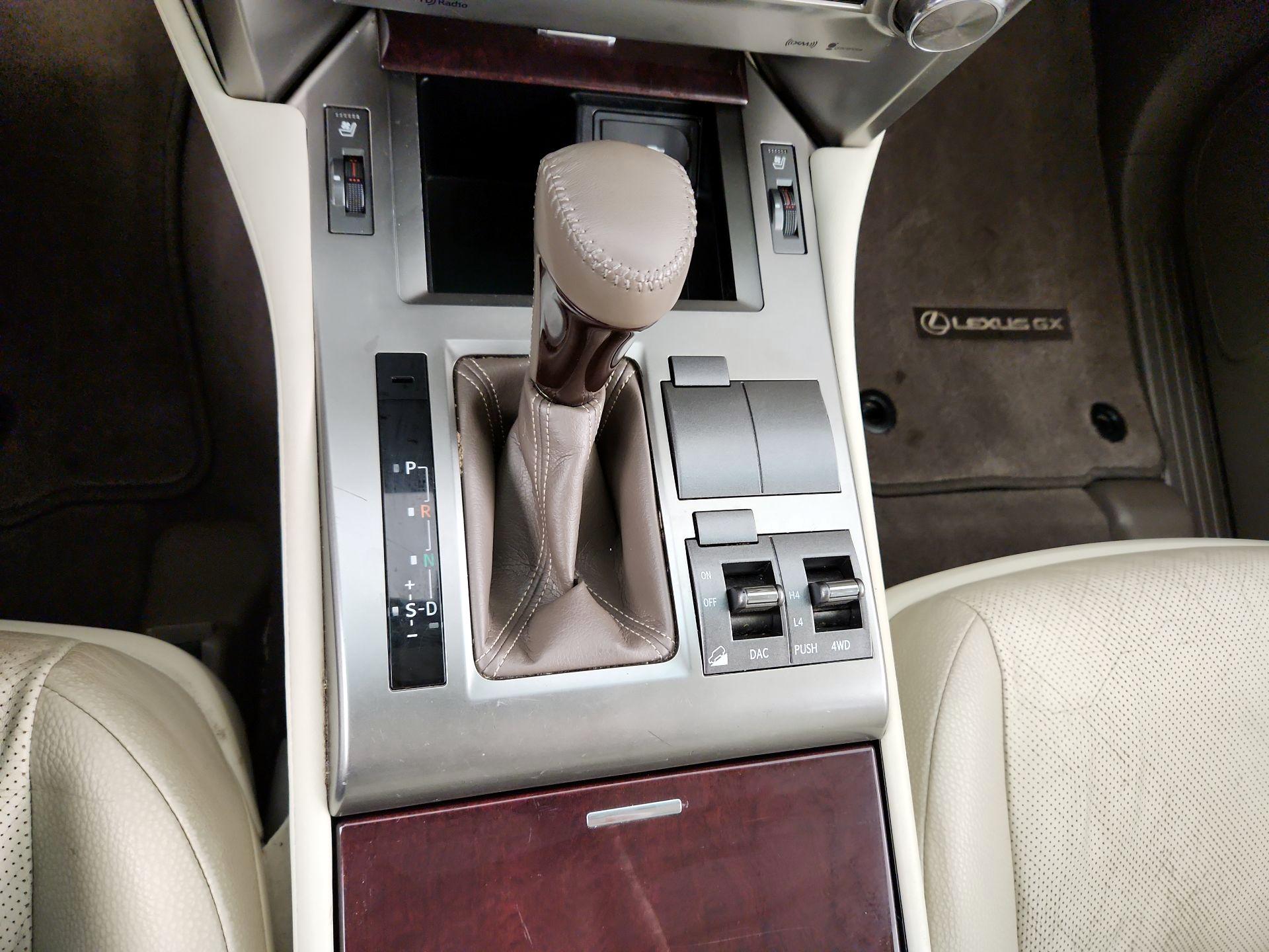 Thumbnail: 2015 Lexus GX - 16