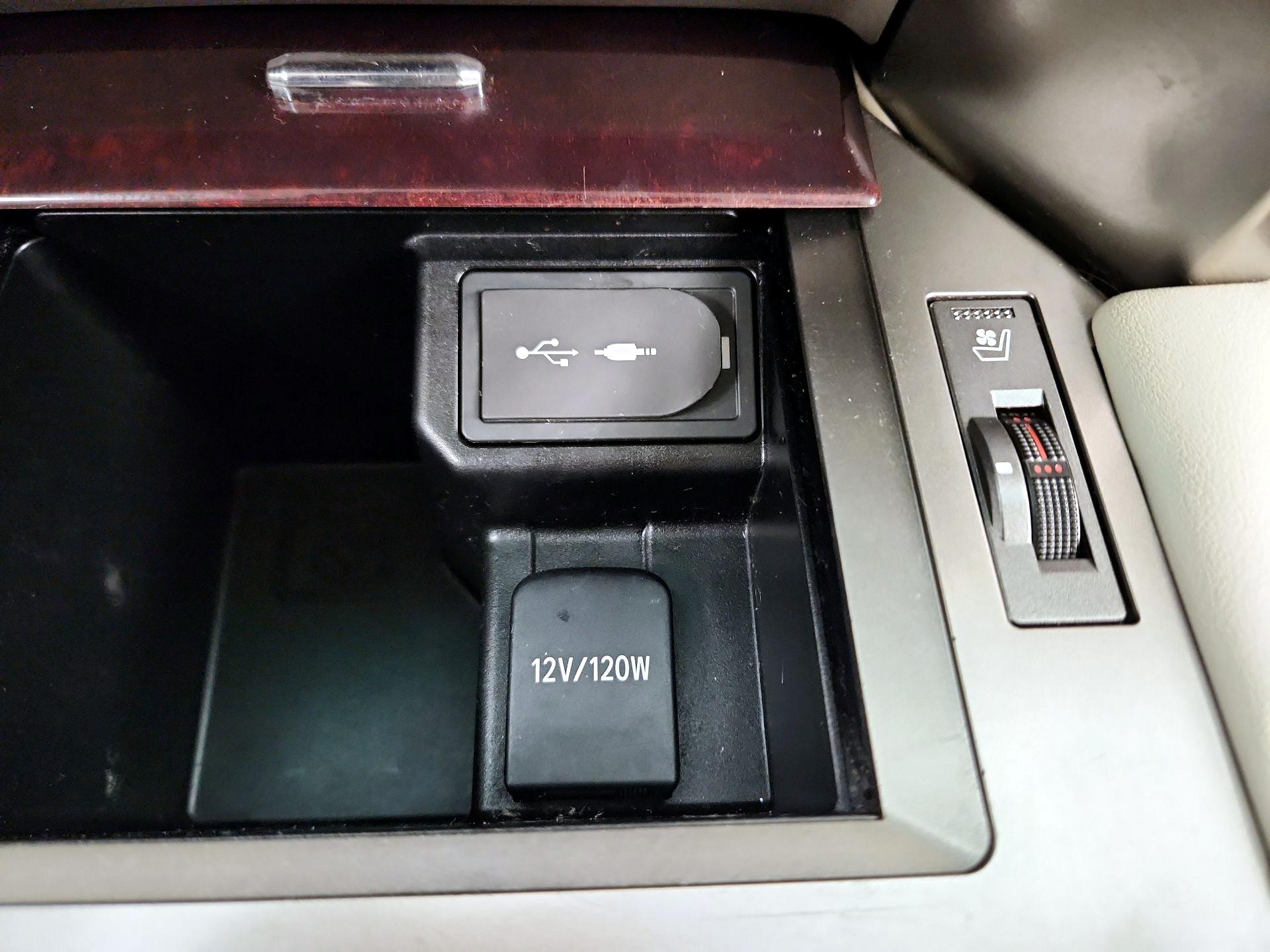 Thumbnail: 2015 Lexus GX - 17