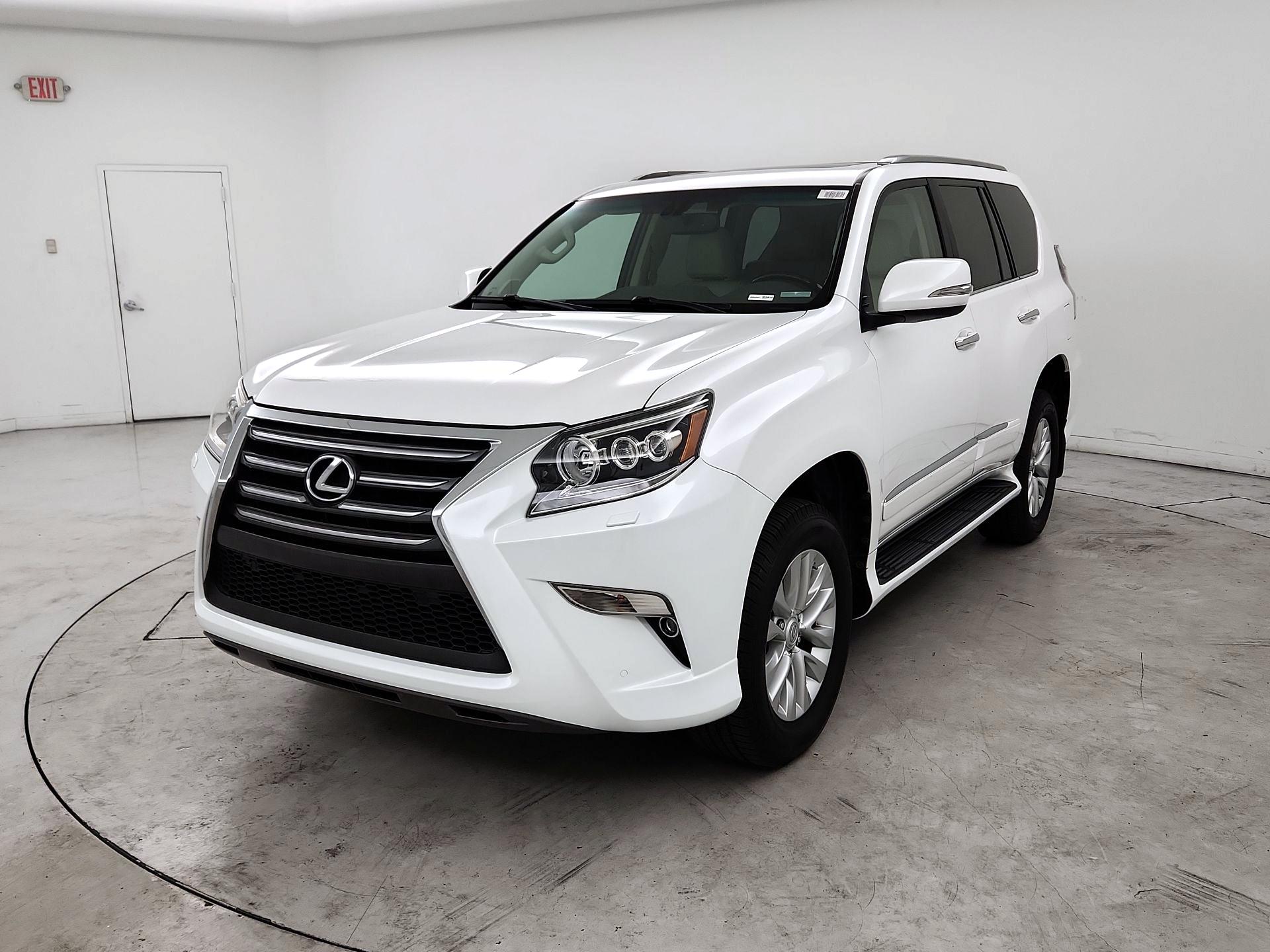 Thumbnail: 2015 Lexus GX - 3