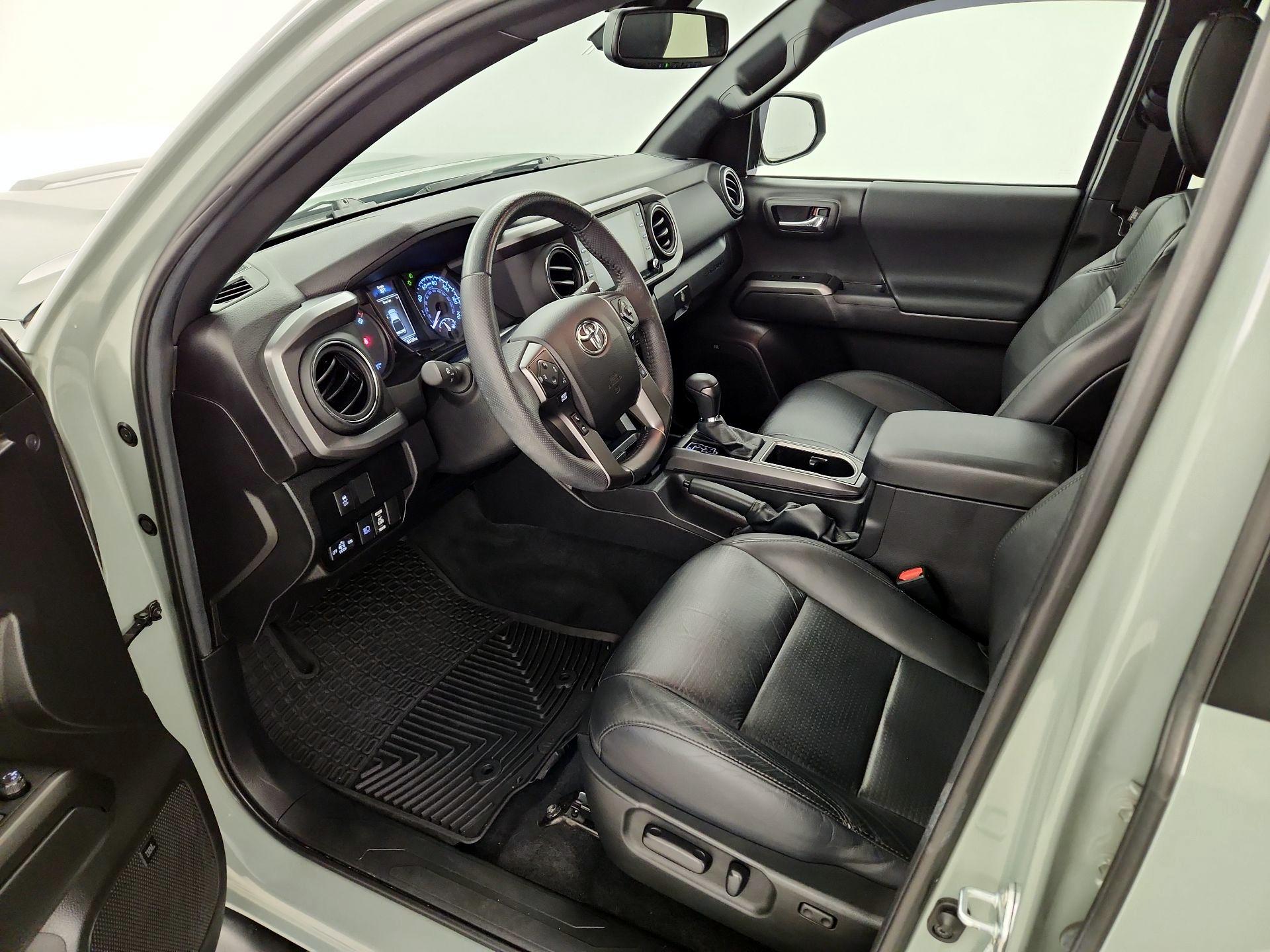 Thumbnail: 2022 Toyota Tacoma - 9