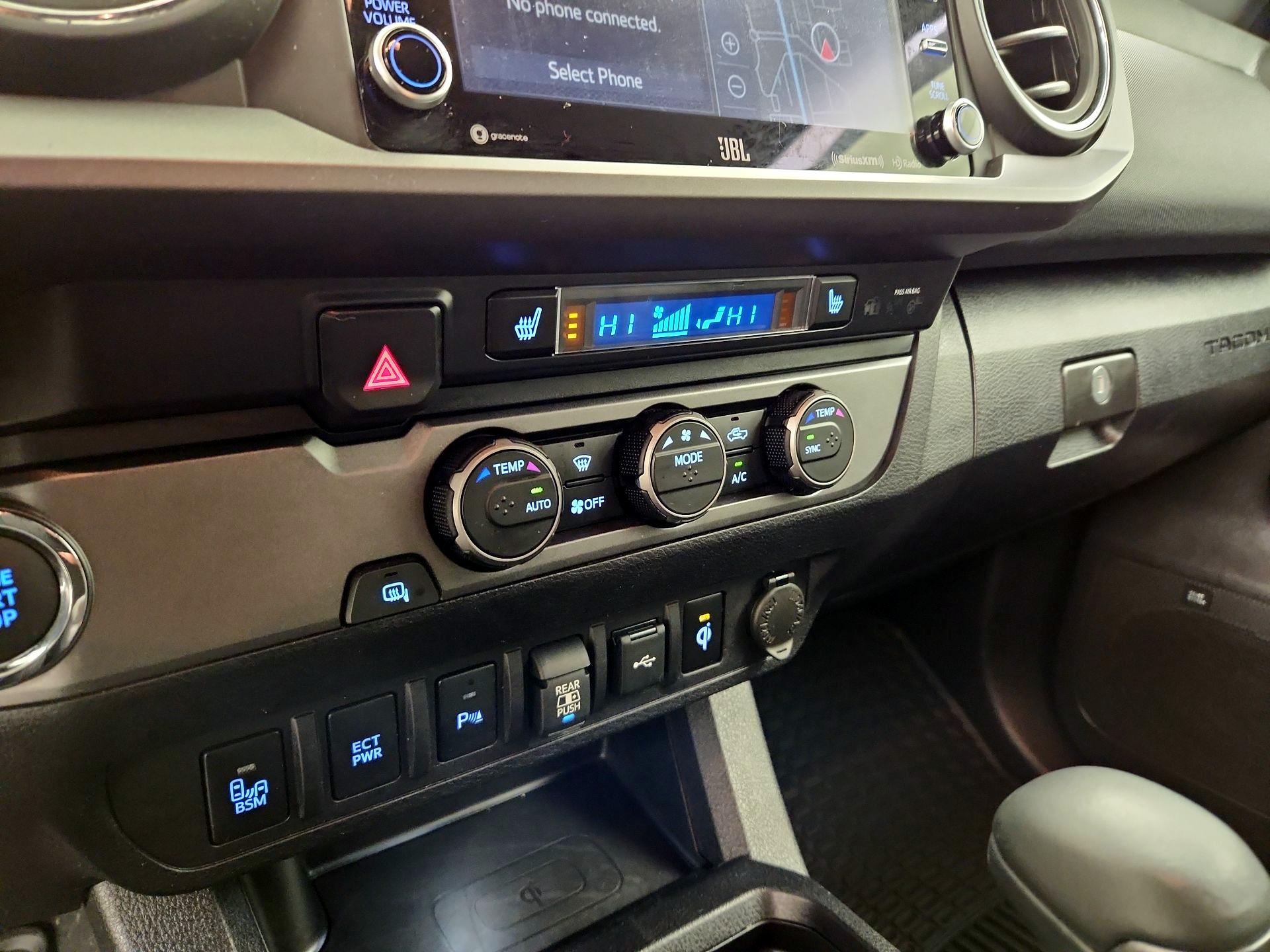 Thumbnail: 2022 Toyota Tacoma - 15