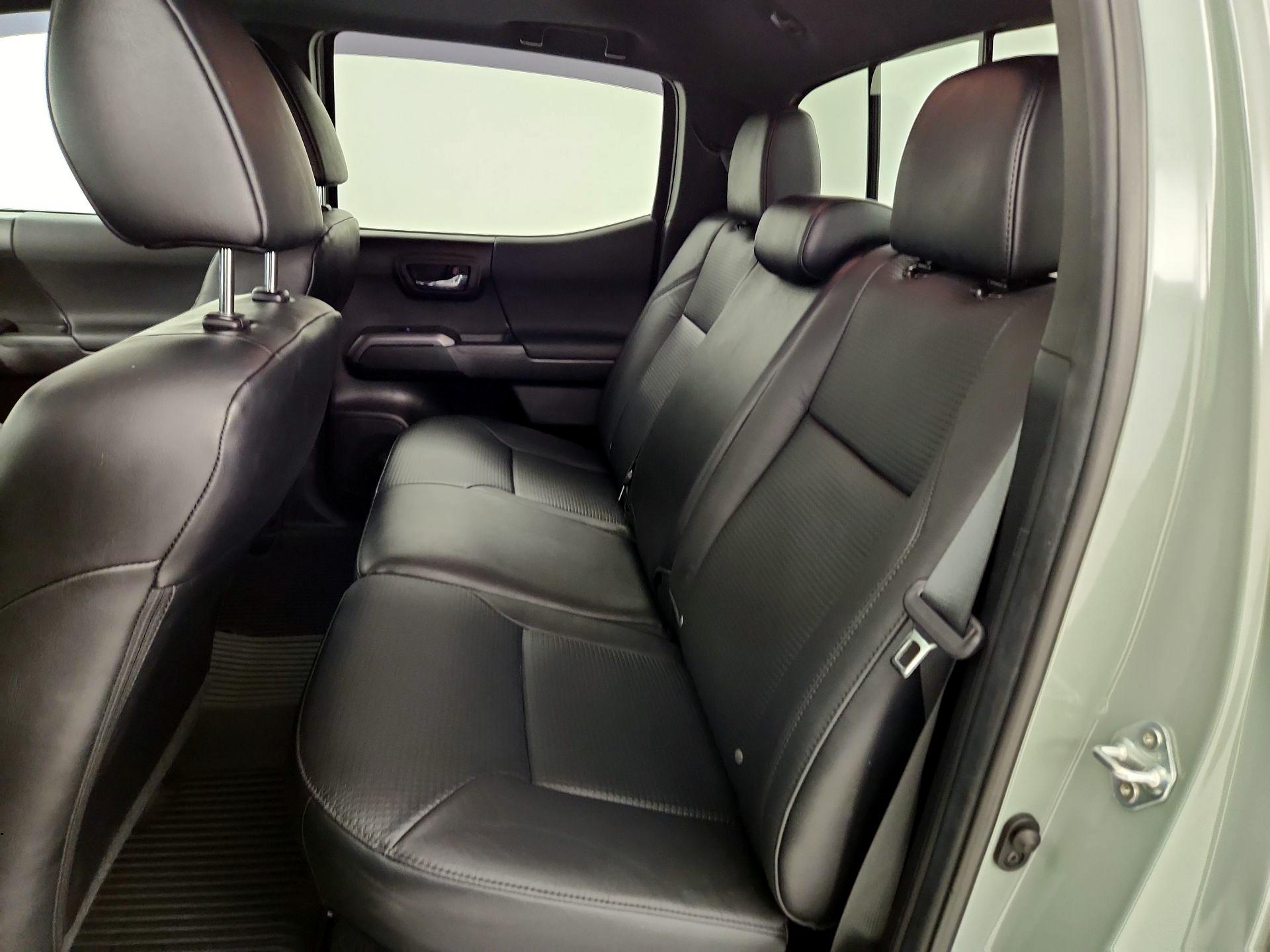 Thumbnail: 2022 Toyota Tacoma - 19