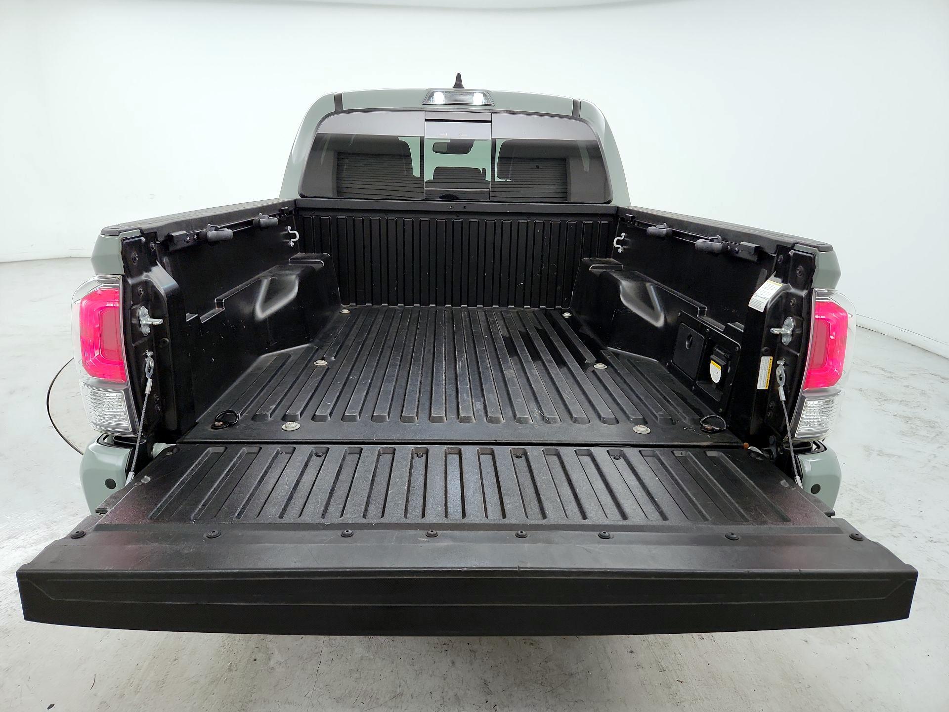 Thumbnail: 2022 Toyota Tacoma - 20