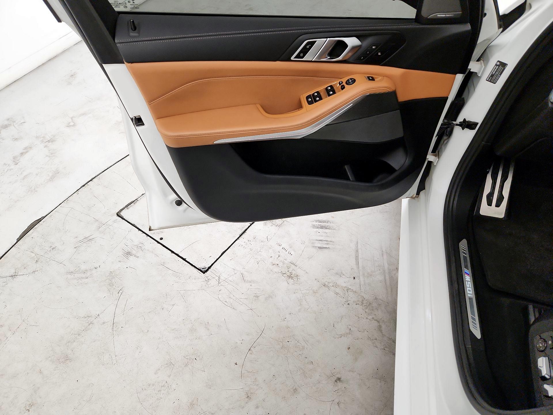 Thumbnail: 2021 BMW X5 - 10