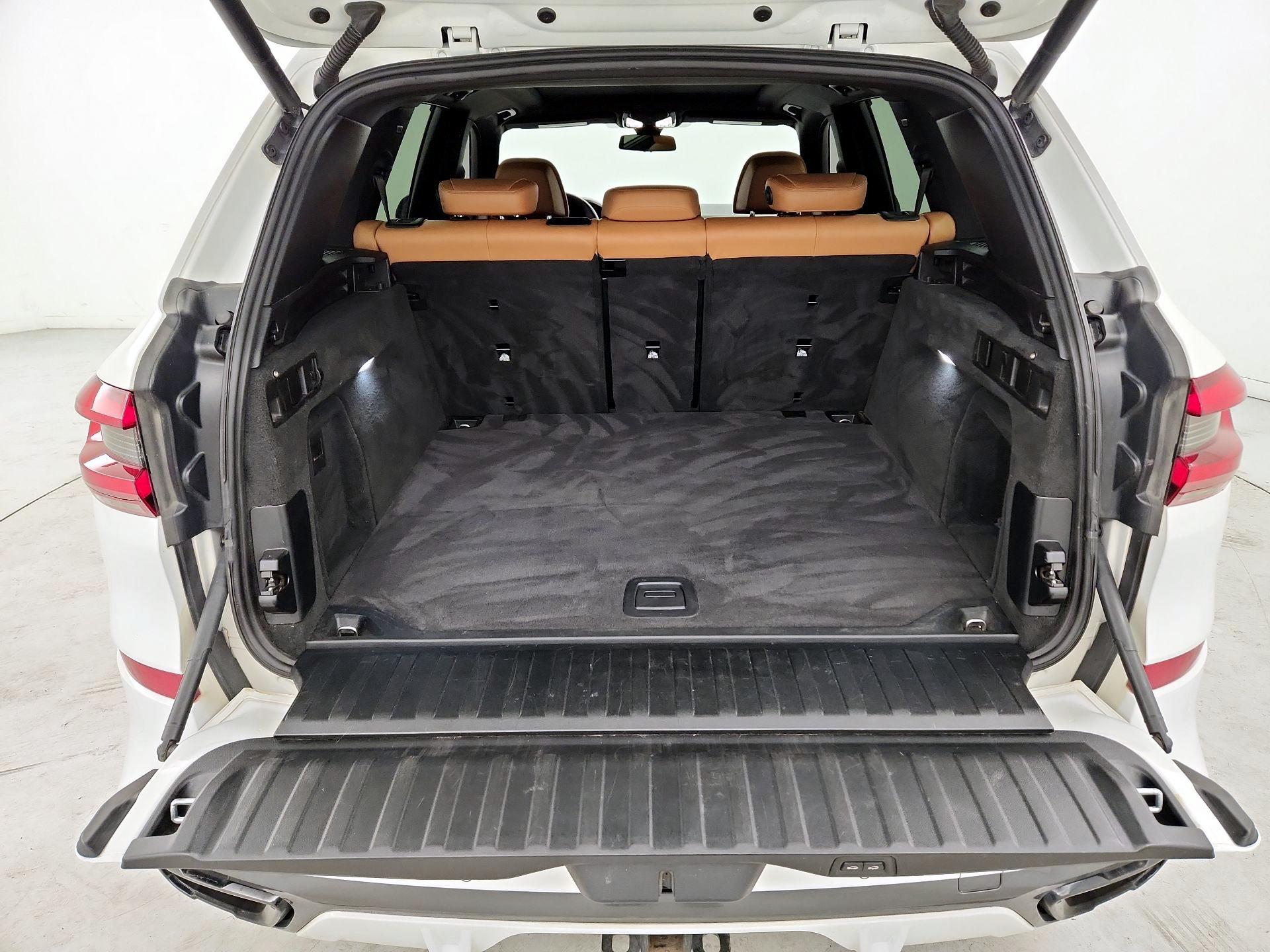 Thumbnail: 2021 BMW X5 - 20