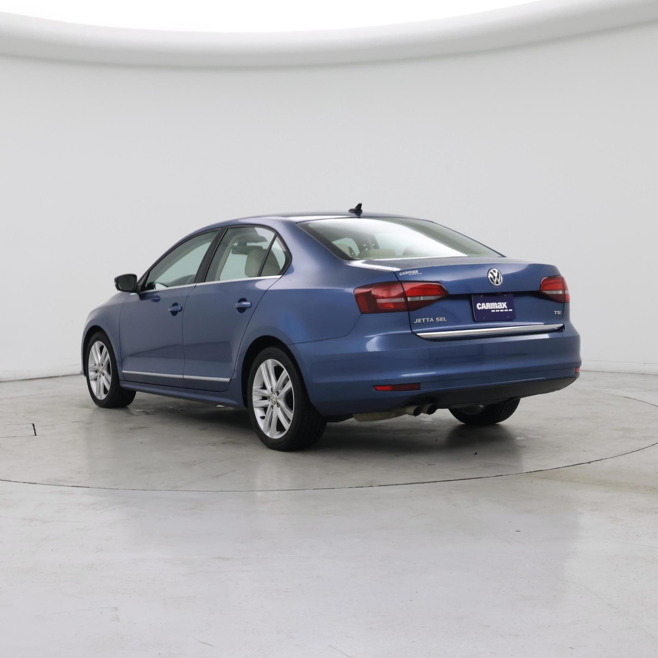 Thumbnail: 2017 Volkswagen Jetta - 2