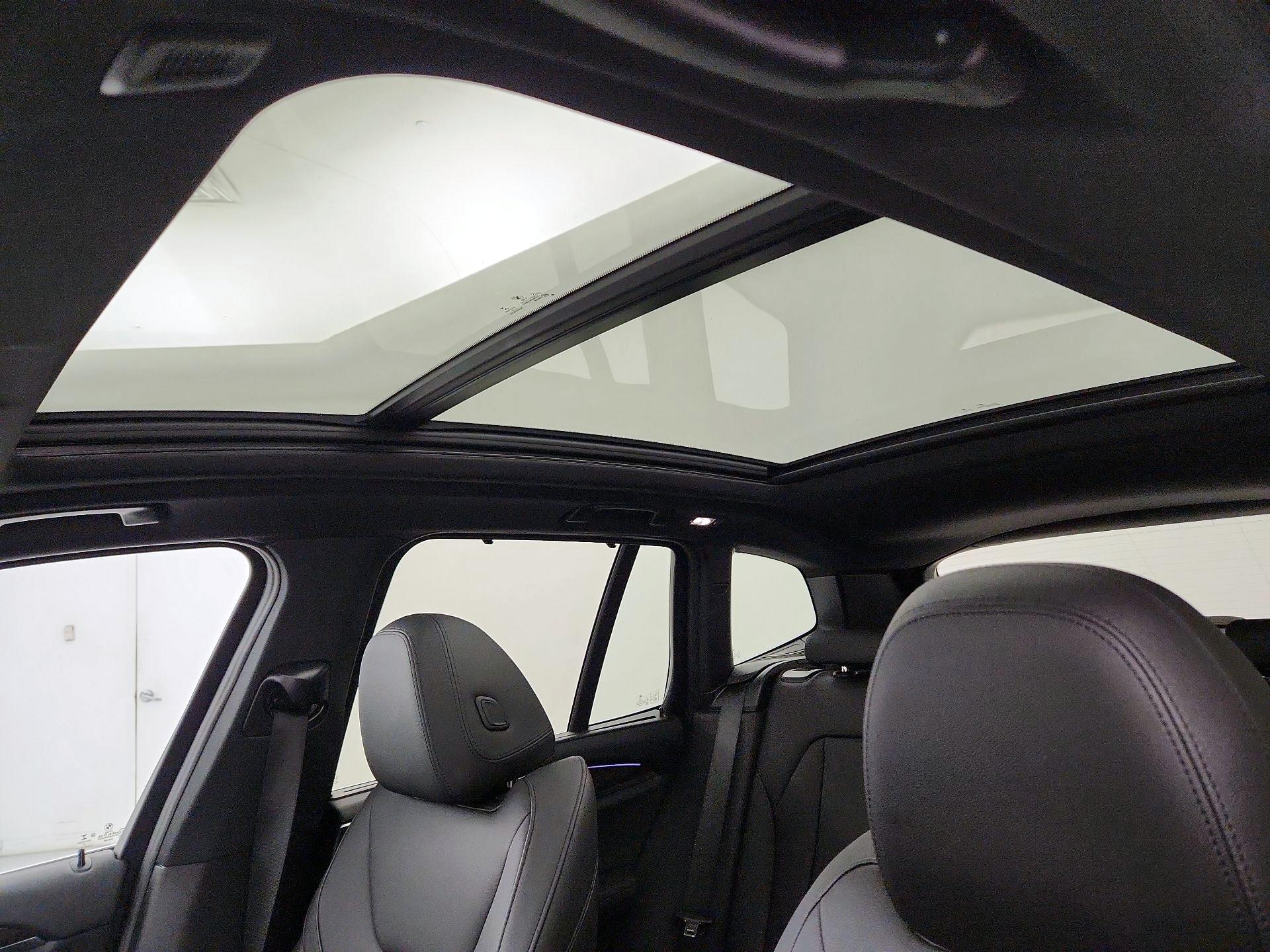 Thumbnail: 2021 BMW X3 - 18