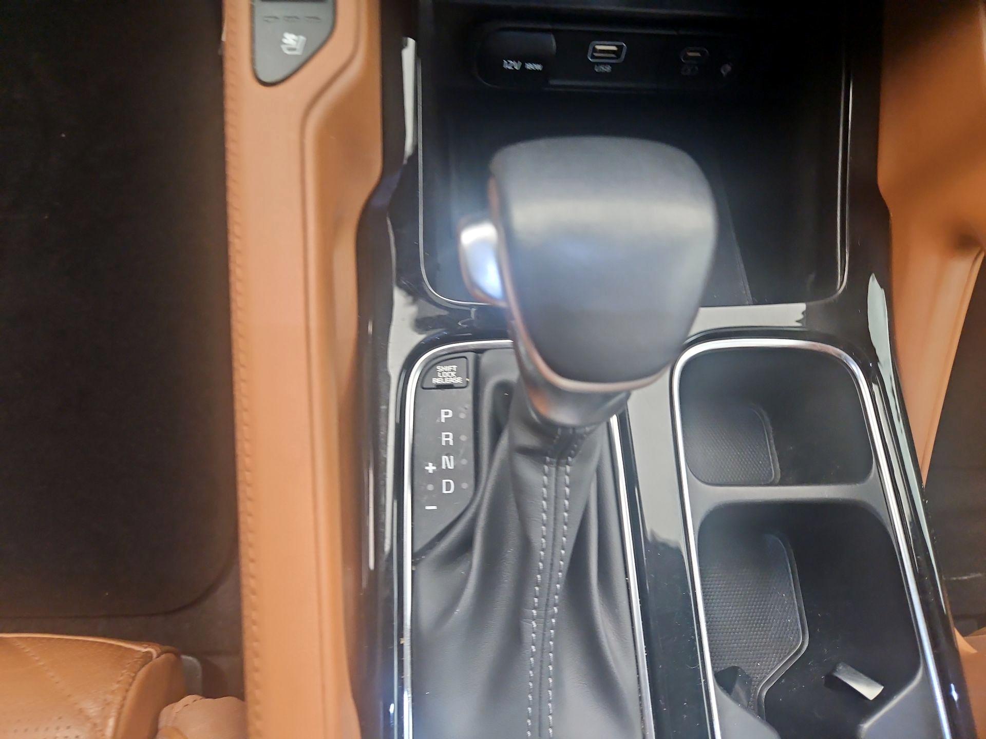 Thumbnail: 2023 Kia Telluride - 18