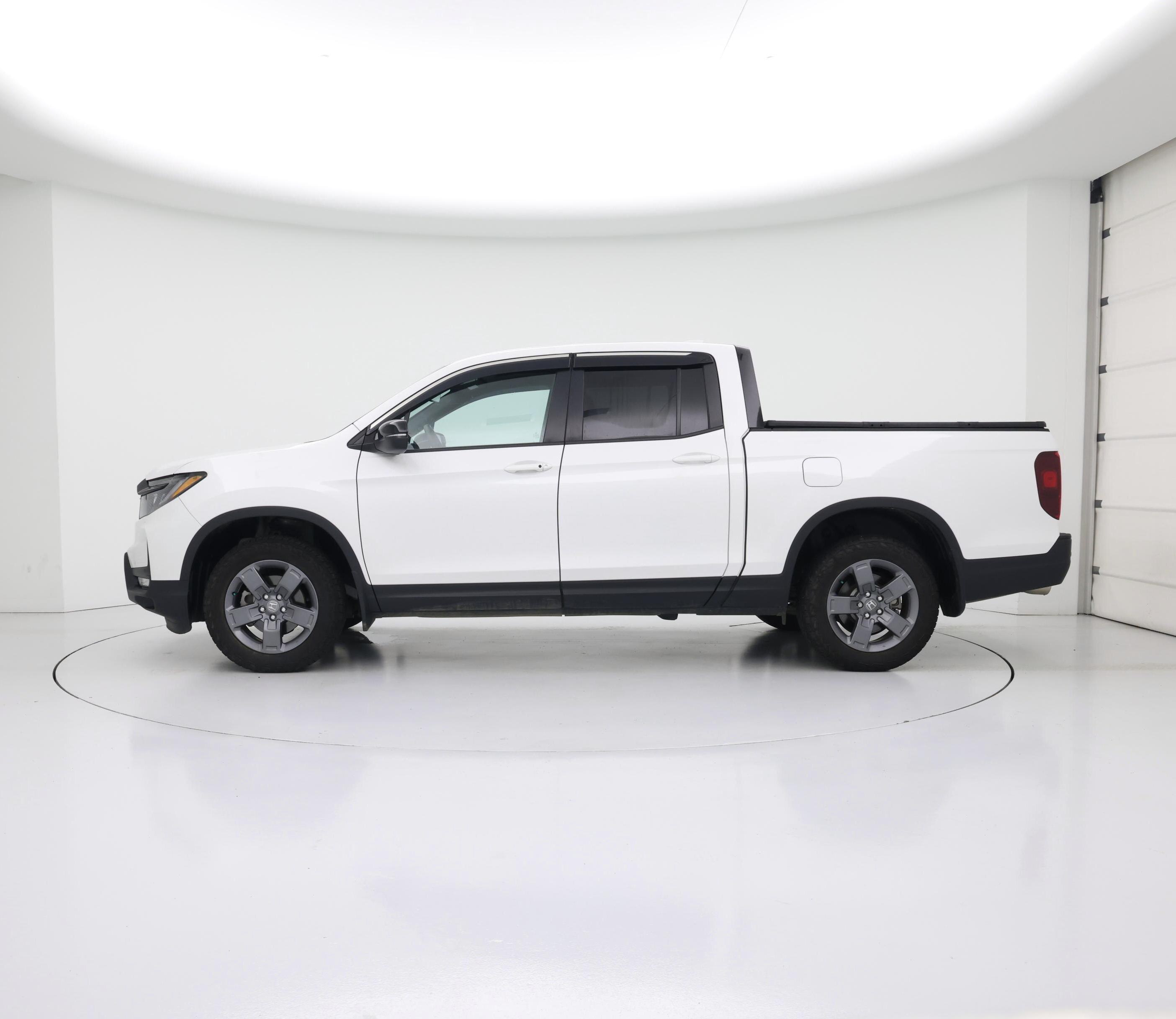 Thumbnail: 2025 Honda Ridgeline - 3