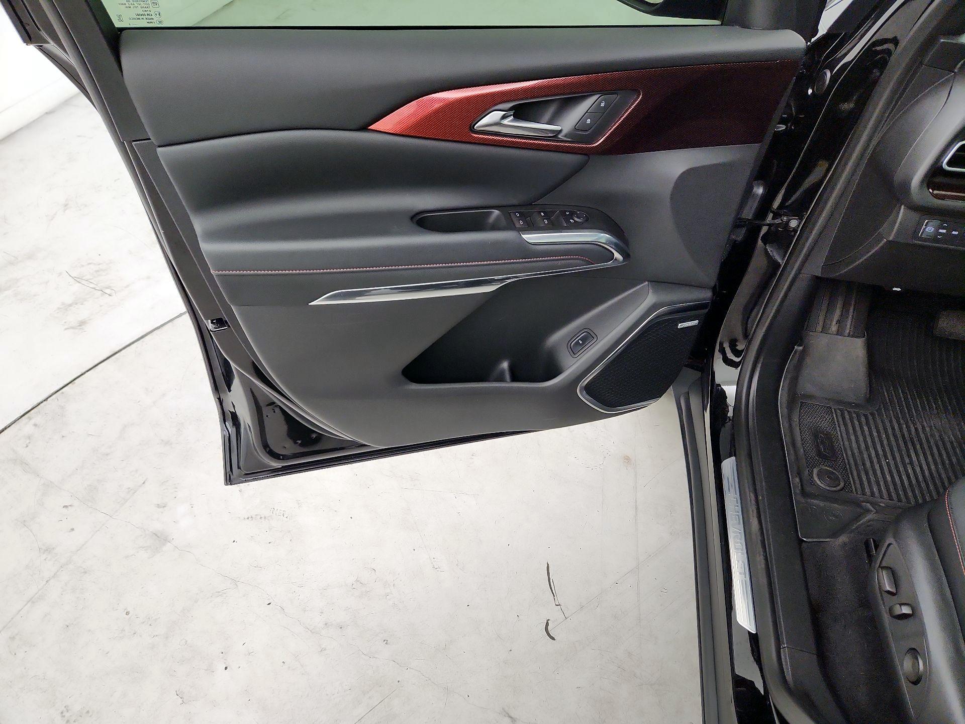 Thumbnail: 2025 Chevrolet Traverse - 10