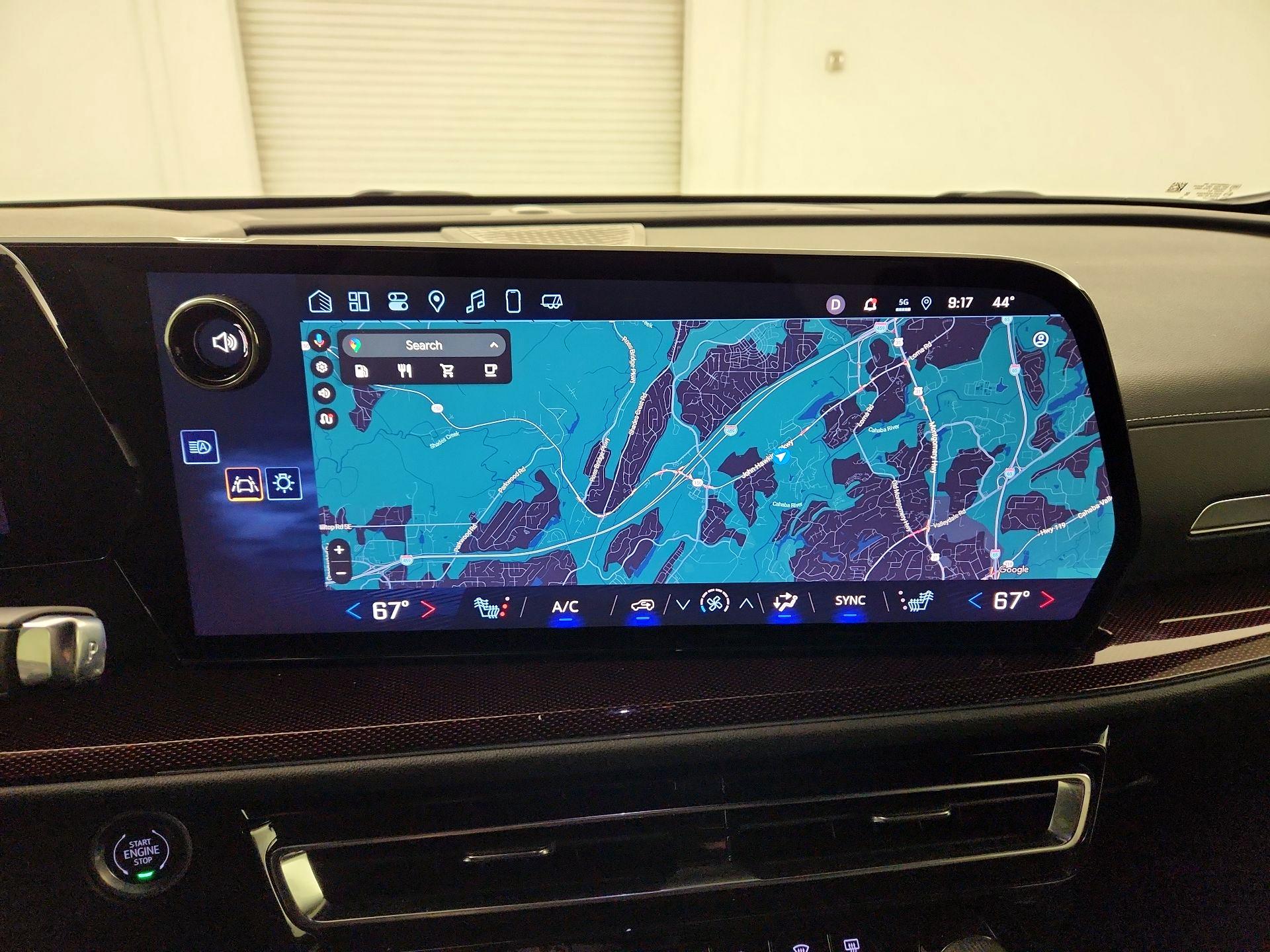 Thumbnail: 2025 Chevrolet Traverse - 12