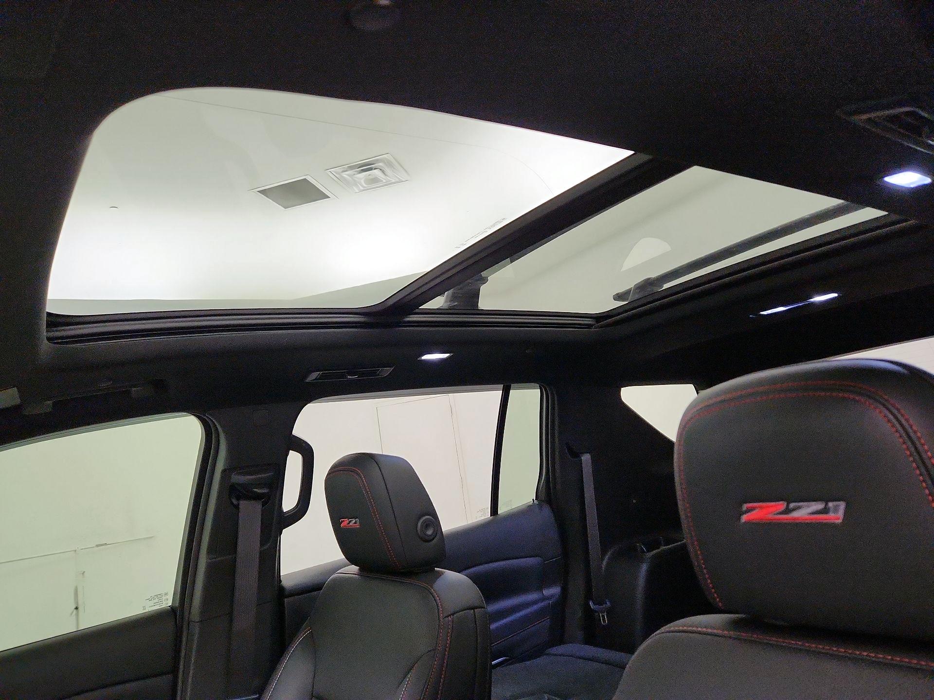 Thumbnail: 2025 Chevrolet Traverse - 18