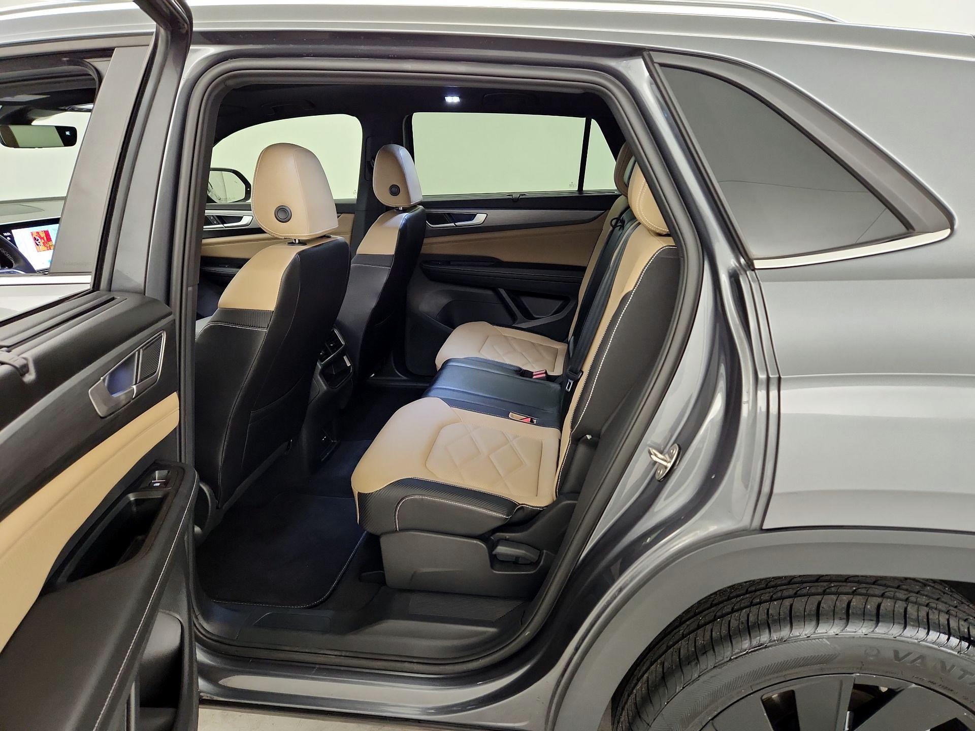 Thumbnail: 2024 Volkswagen Atlas - 20