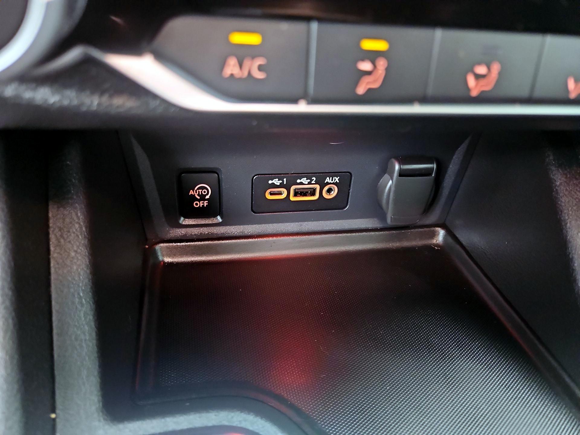 Thumbnail: 2025 Nissan Sentra - 18