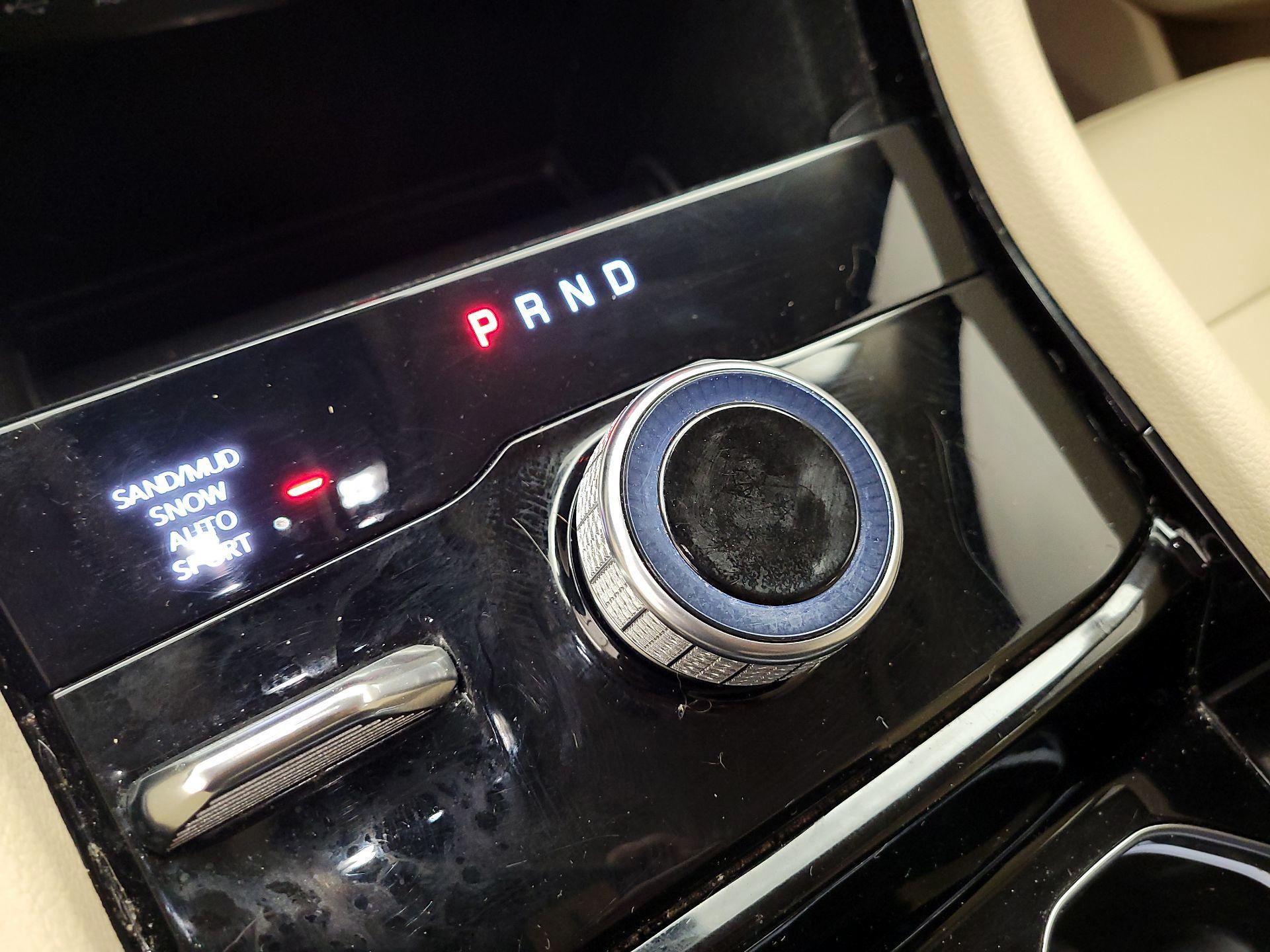 Thumbnail: 2022 Jeep Grand Cherokee L - 17