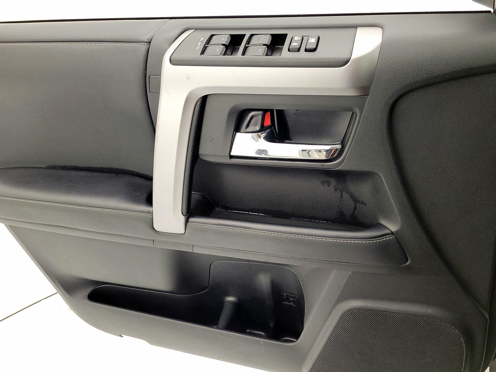 Thumbnail: 2024 Toyota 4Runner - 12