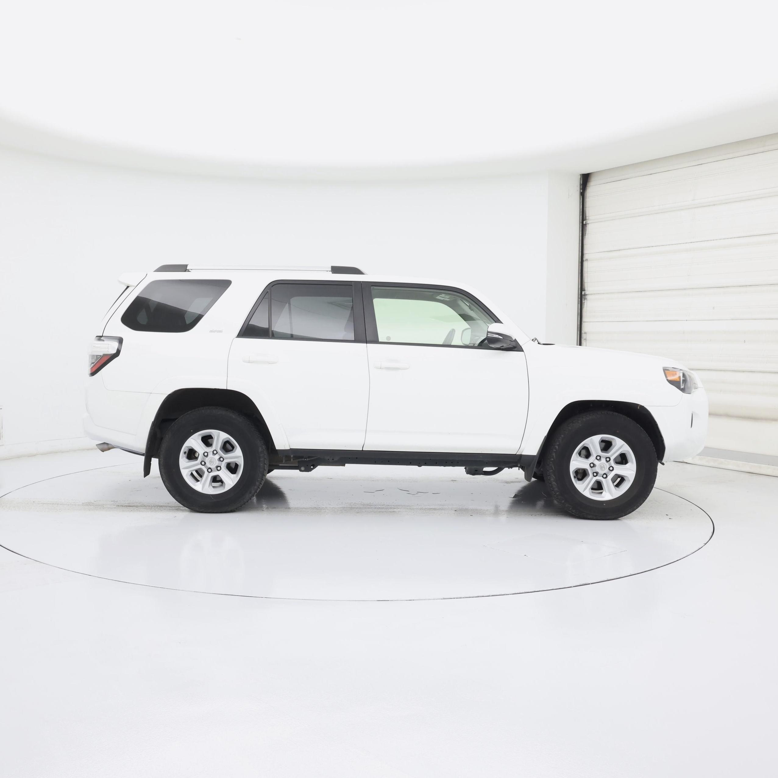 Thumbnail: 2024 Toyota 4Runner - 7