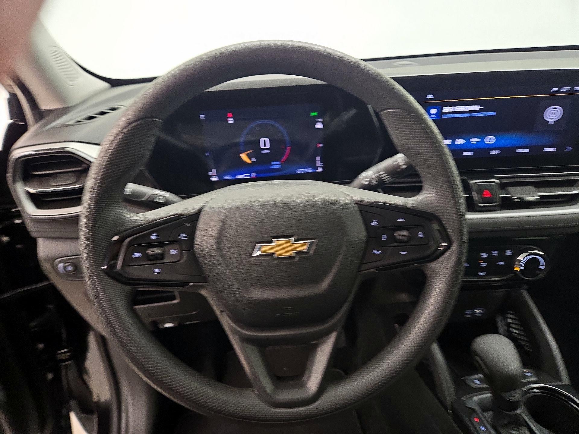 Thumbnail: 2025 Chevrolet TrailBlazer - 10