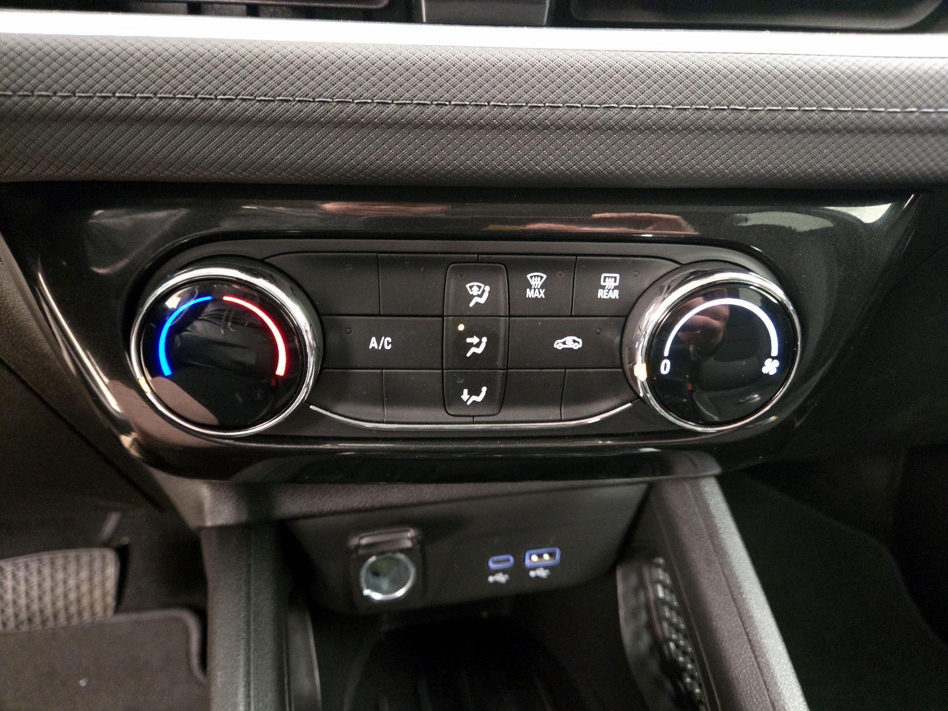 Thumbnail: 2025 Chevrolet TrailBlazer - 16