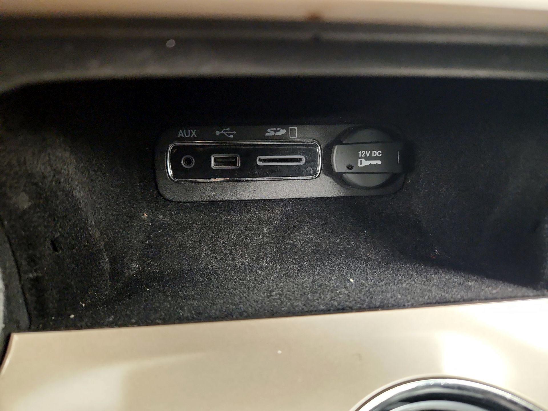 Thumbnail: 2015 Jeep Grand Cherokee - 19