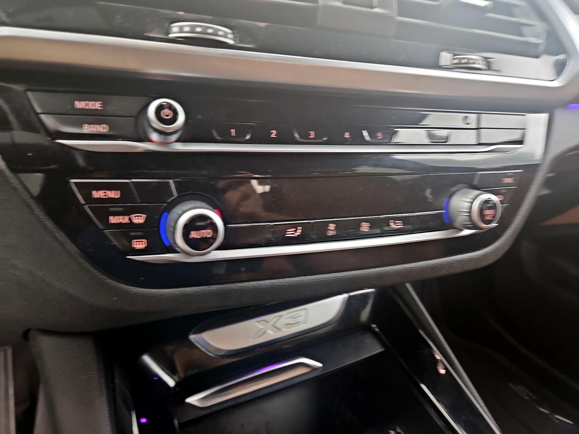 Thumbnail: 2019 BMW X3 - 16