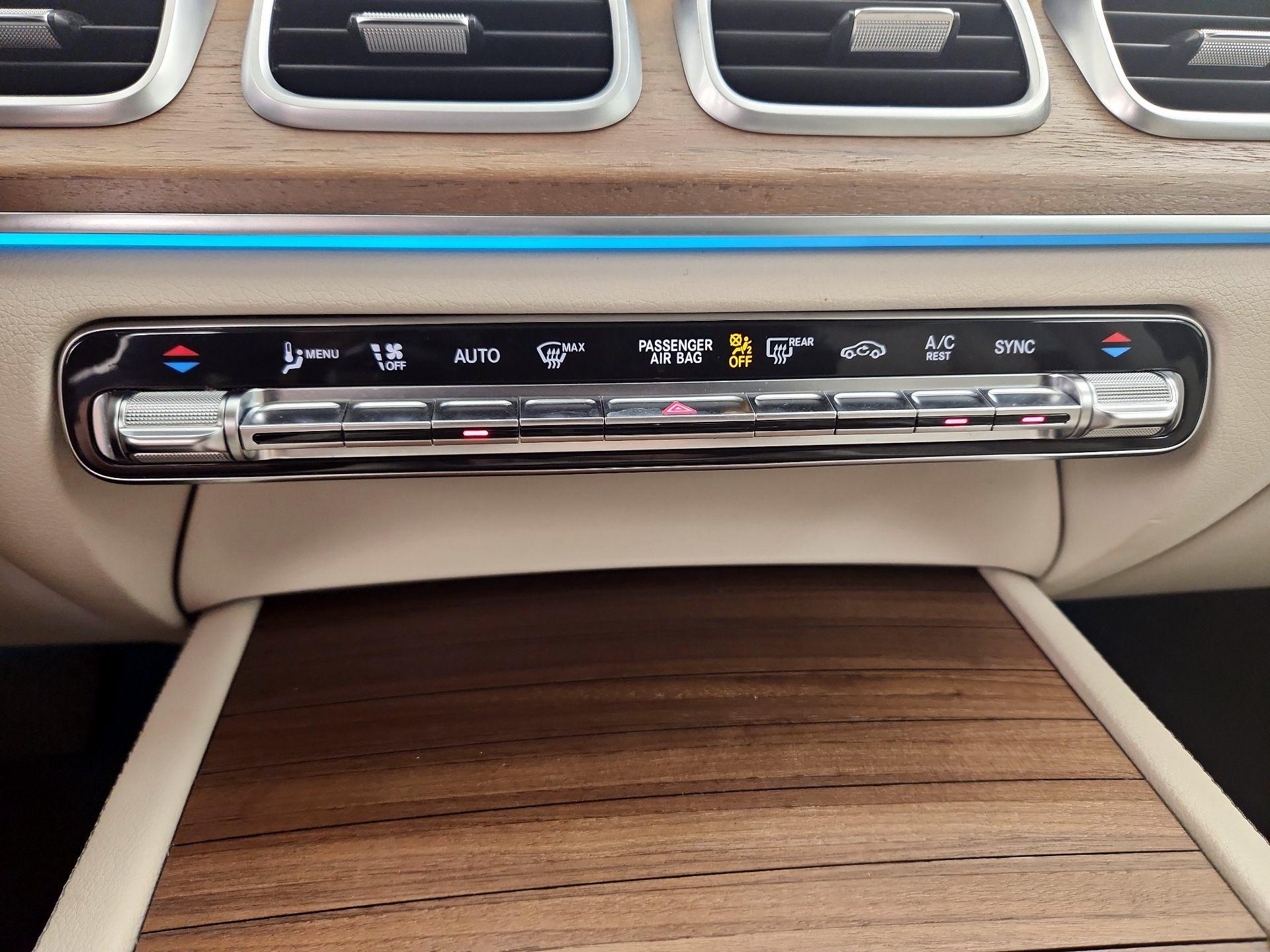 Thumbnail: 2020 Mercedes-Benz GLE - 17