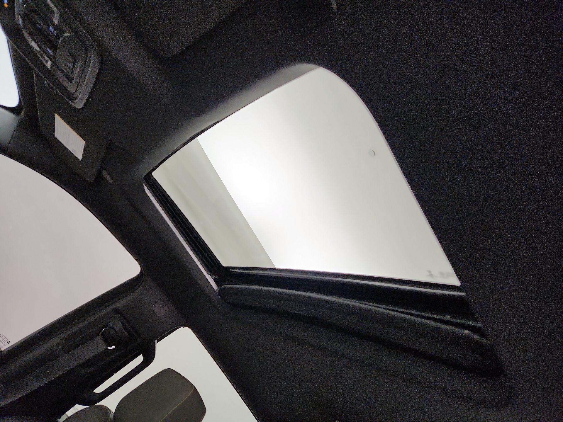 Thumbnail: 2023 Chevrolet Silverado 1500 - 19