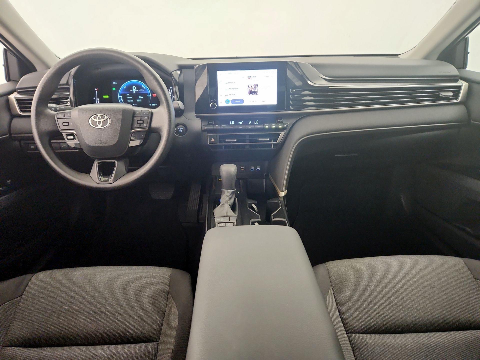 Thumbnail: 2025 Toyota Camry - 9