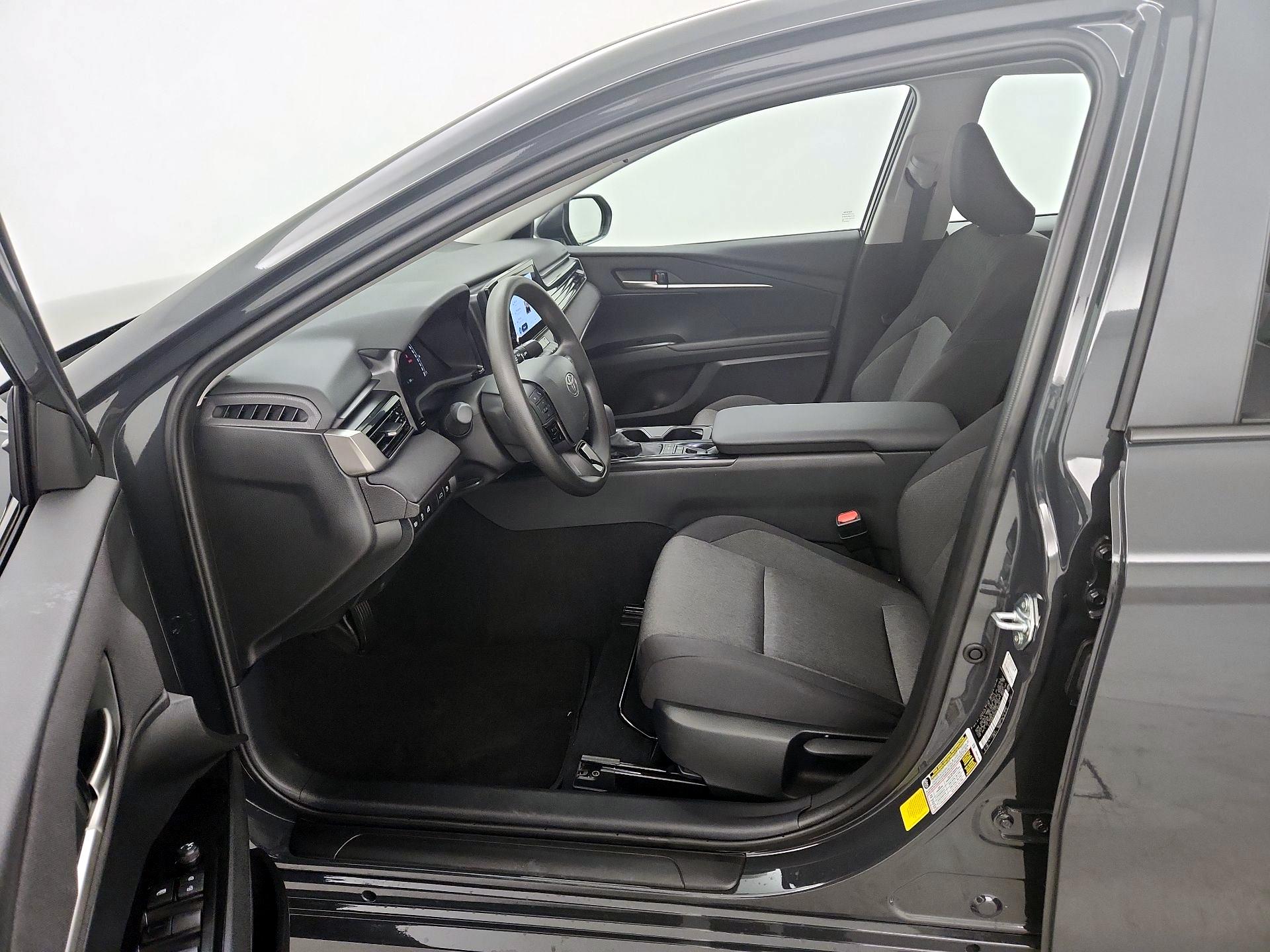 Thumbnail: 2025 Toyota Camry - 11