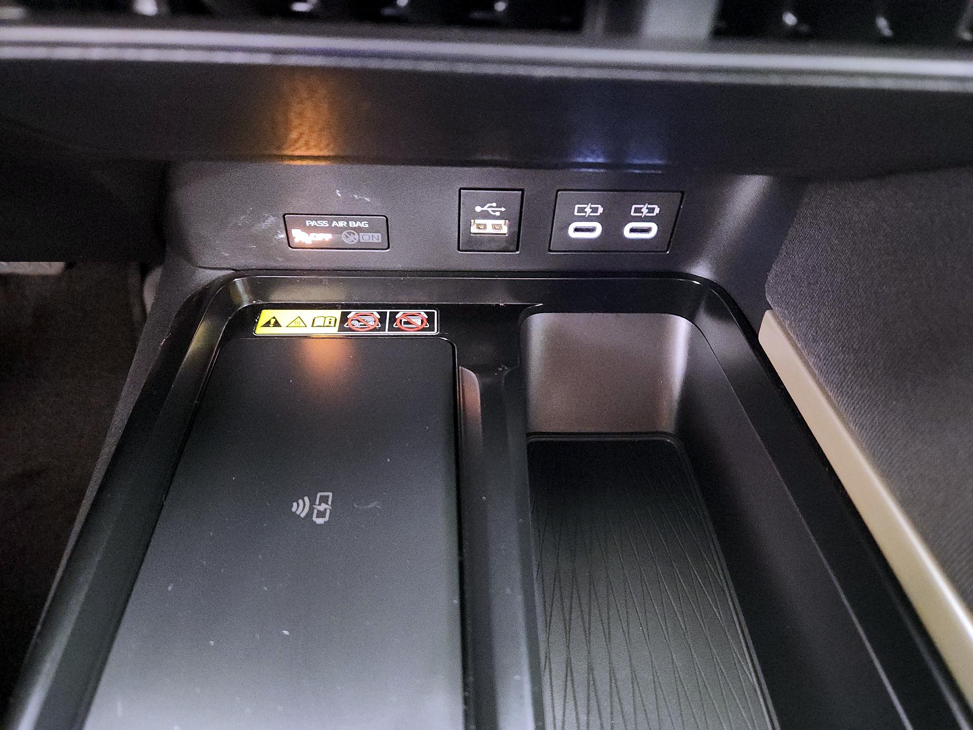 Thumbnail: 2025 Toyota Camry - 18