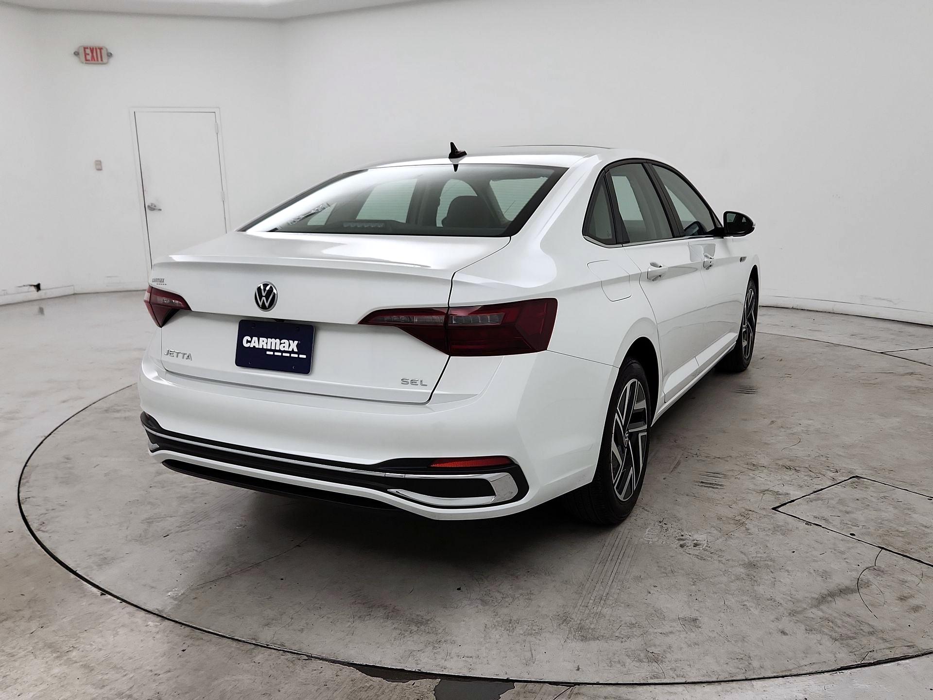 Thumbnail: 2024 Volkswagen Jetta - 5