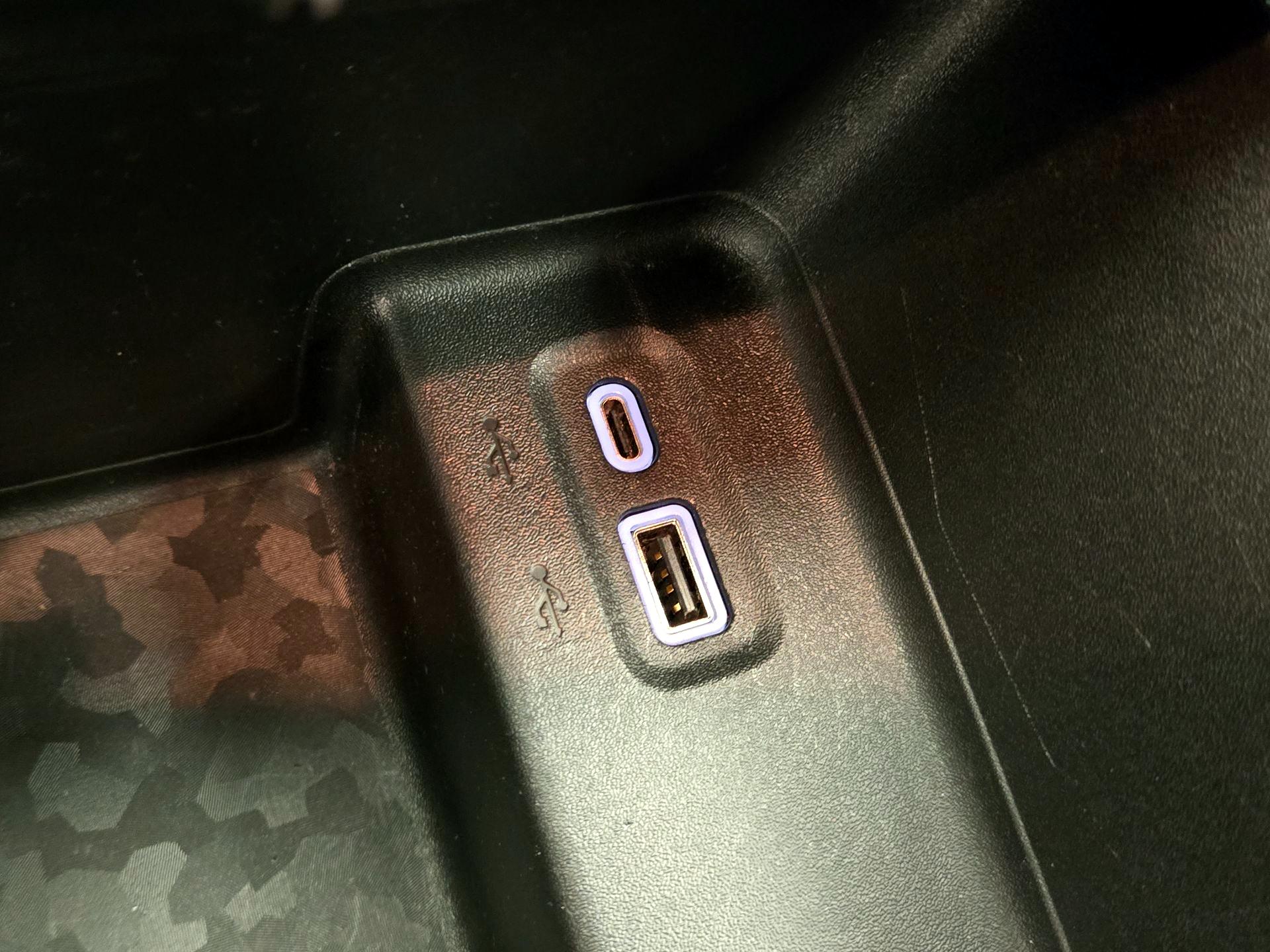 Thumbnail: 2023 Chevrolet Colorado - 17