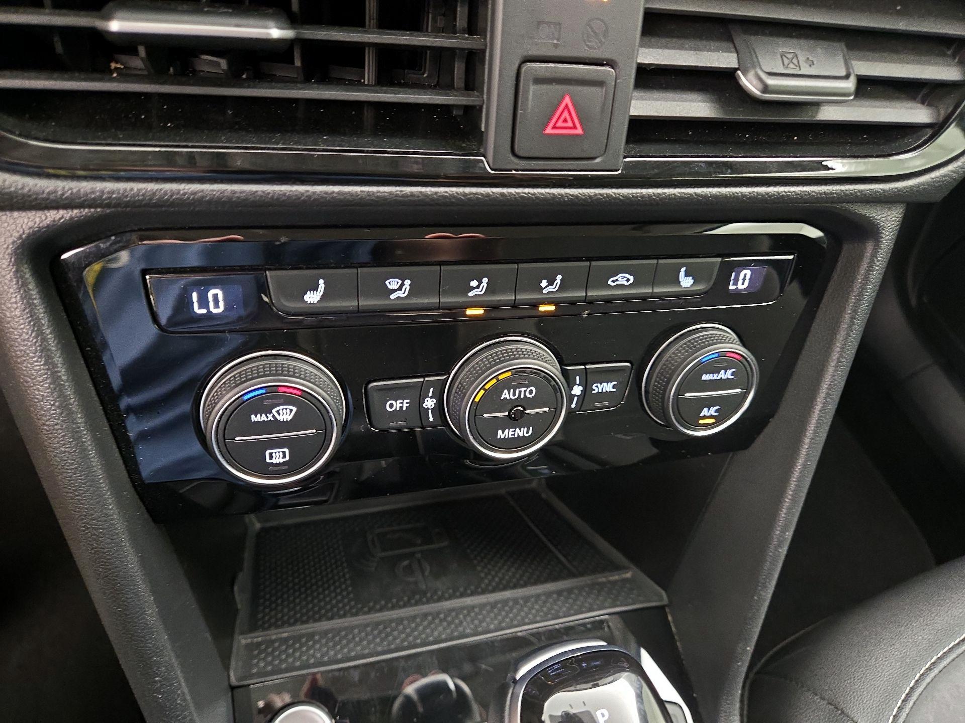 Thumbnail: 2024 Volkswagen Taos - 16