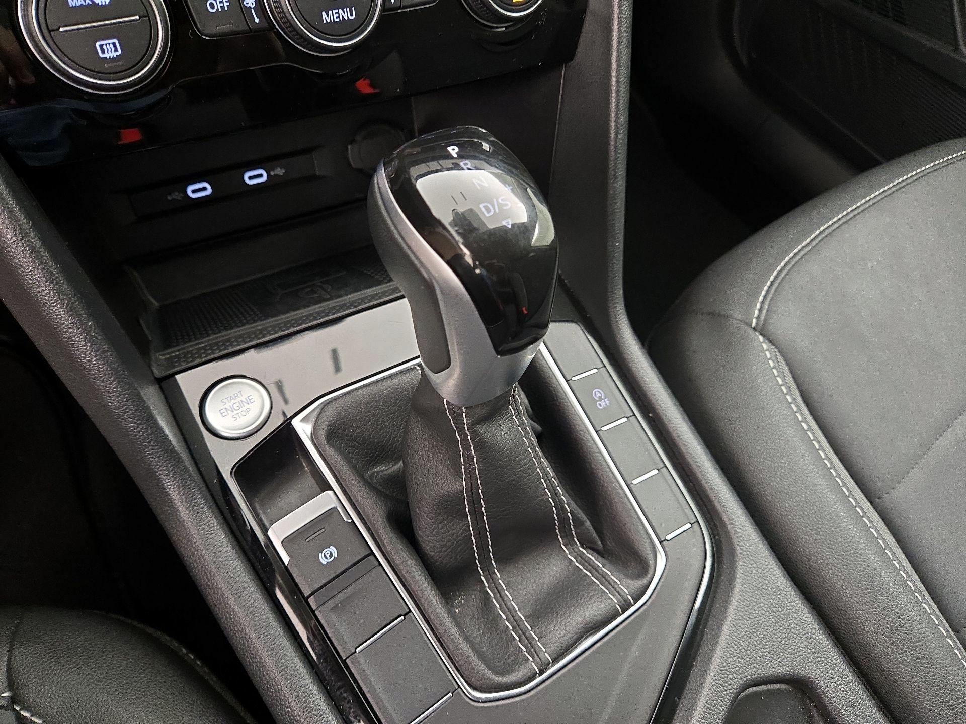 Thumbnail: 2024 Volkswagen Taos - 17