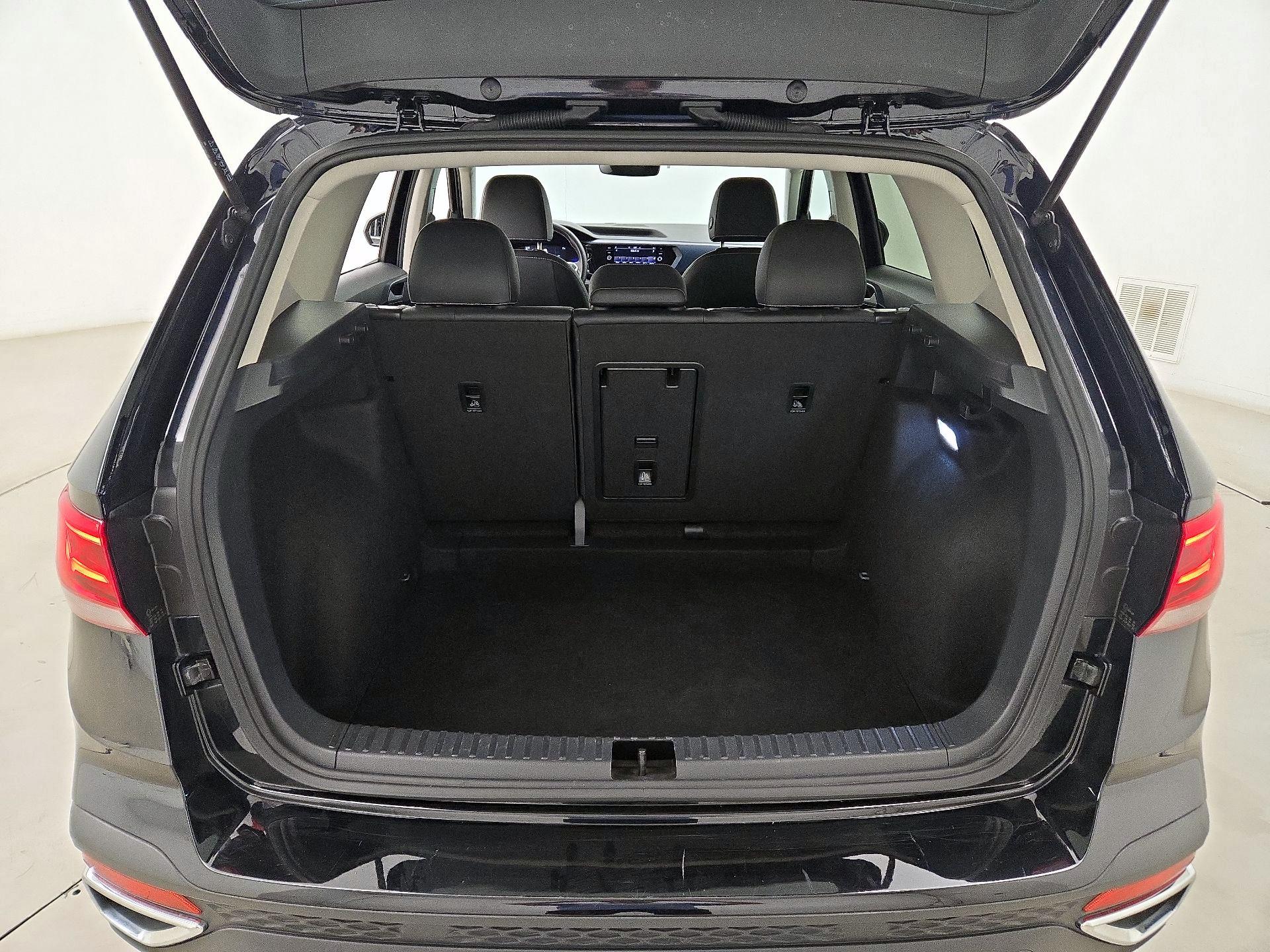 Thumbnail: 2024 Volkswagen Taos - 20