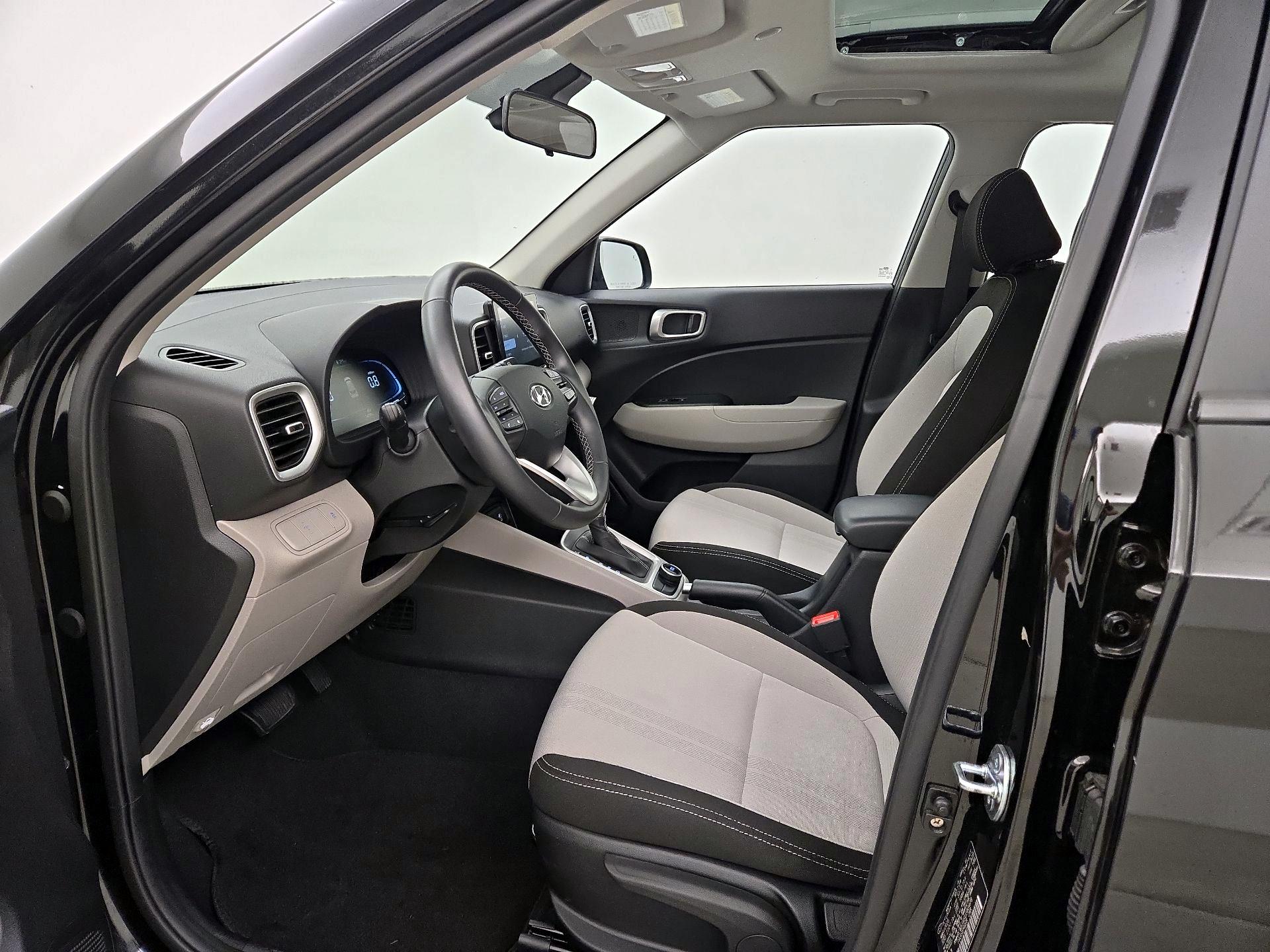 Thumbnail: 2025 Hyundai Venue - 11